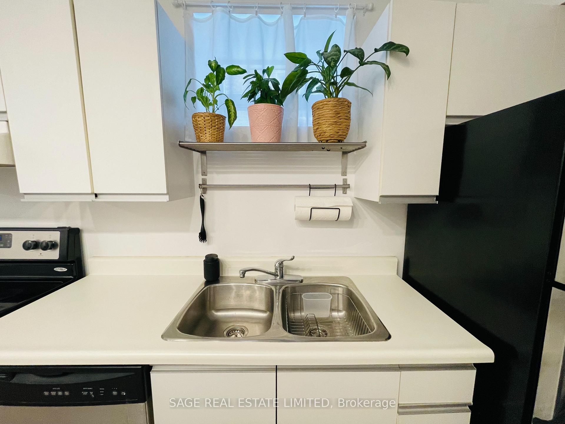 Photo 10 of Unit 5, 296 Runnymede Road, Toronto, Runnymede-Bloor West Village — HOMEH