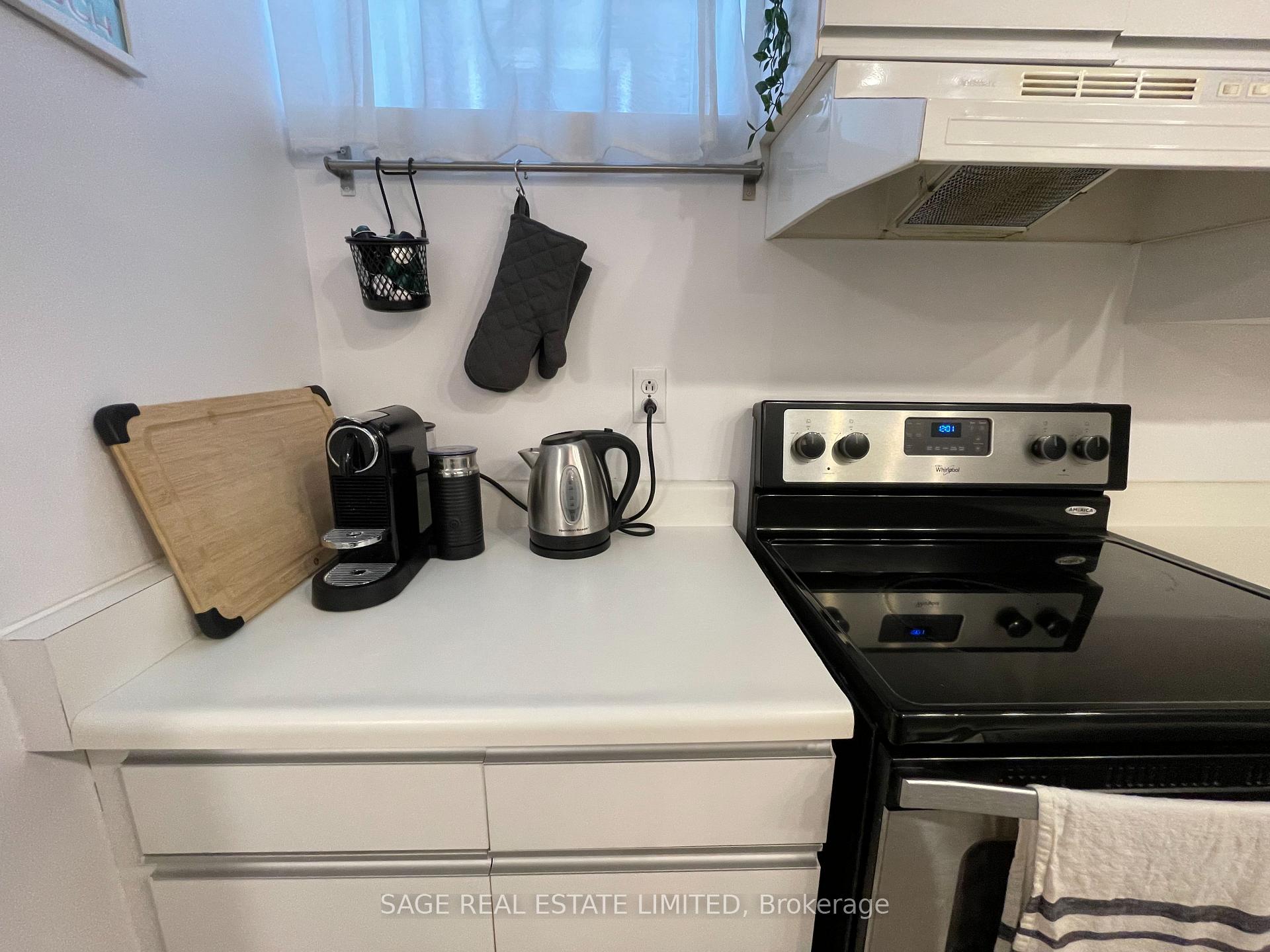 Photo 15 of Unit 5, 296 Runnymede Road, Toronto, Runnymede-Bloor West Village — HOMEH