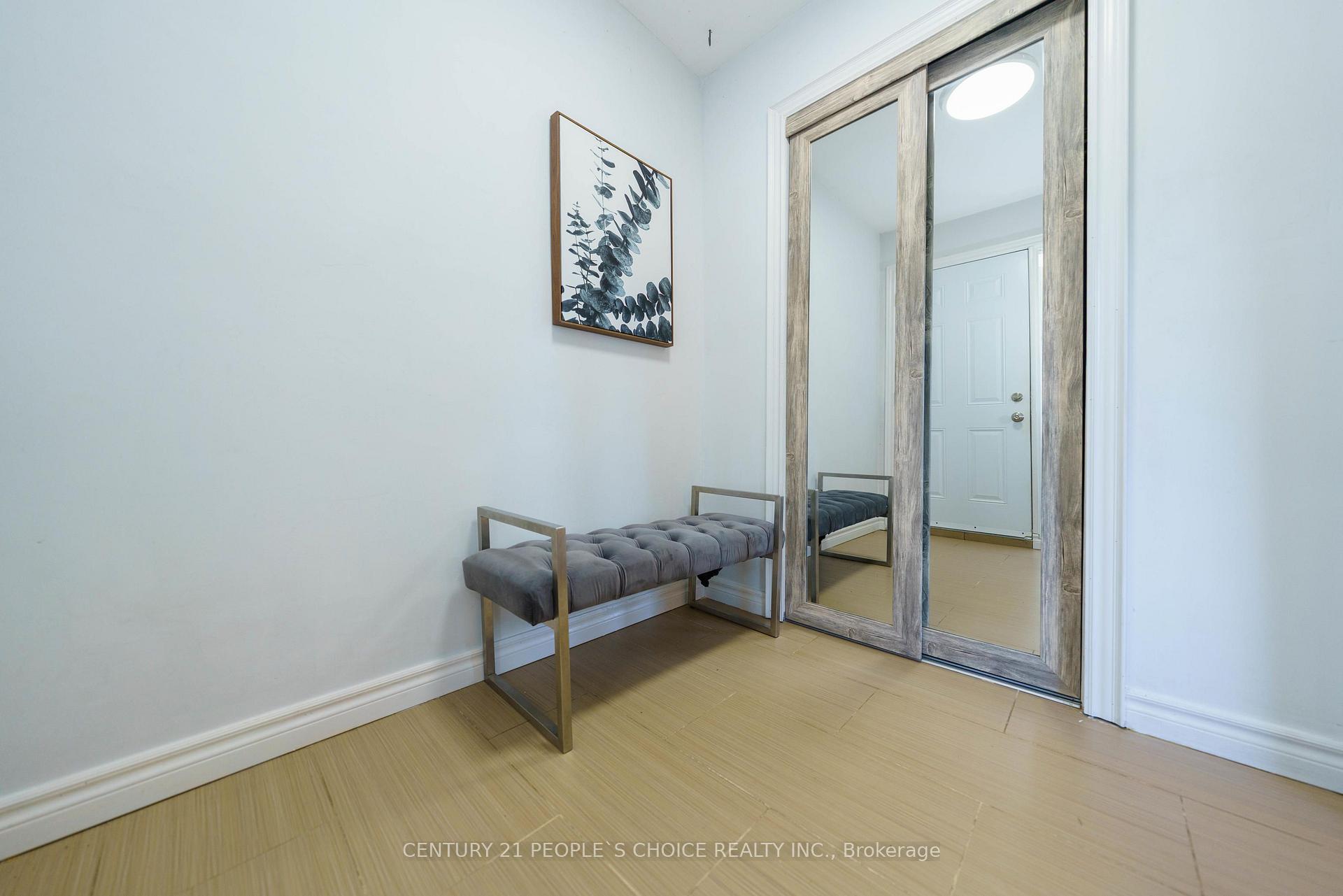 Photo 2 of 172 Hollyberry Trail, North York, Hillcrest Village — HOMEH