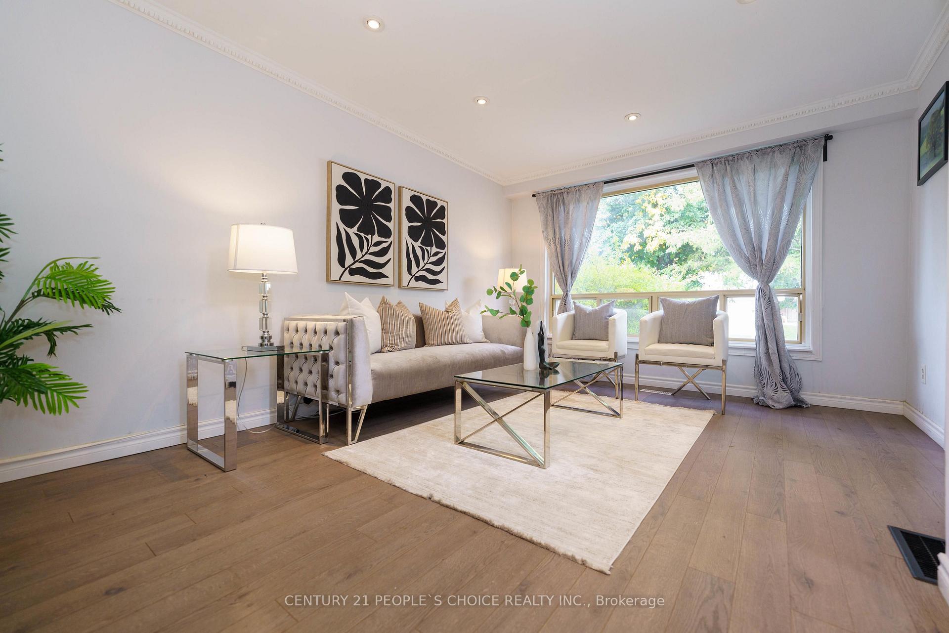 Photo 5 of 172 Hollyberry Trail, North York, Hillcrest Village — HOMEH