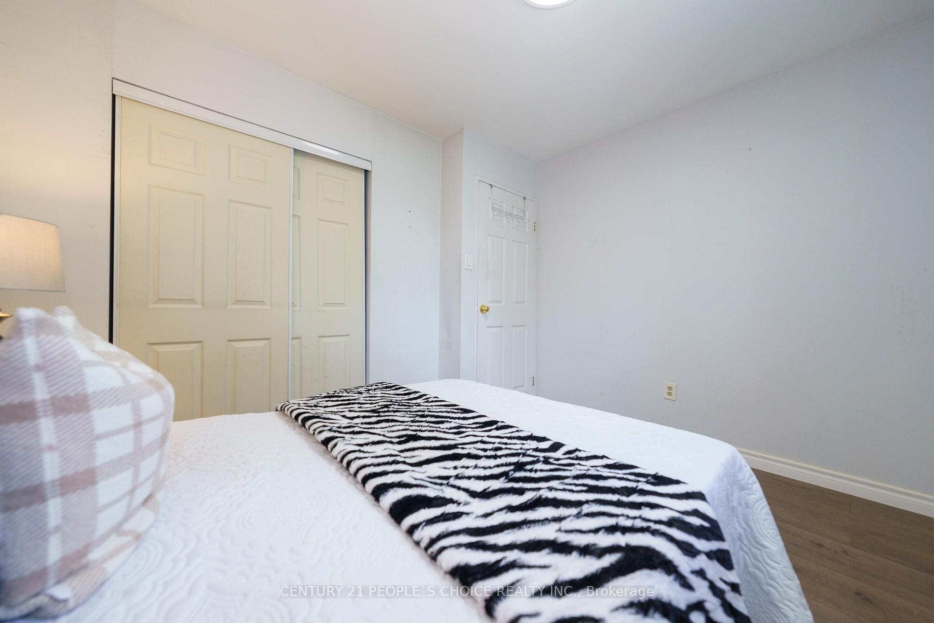 Photo 16 of 172 Hollyberry Trail, North York, Hillcrest Village — HOMEH