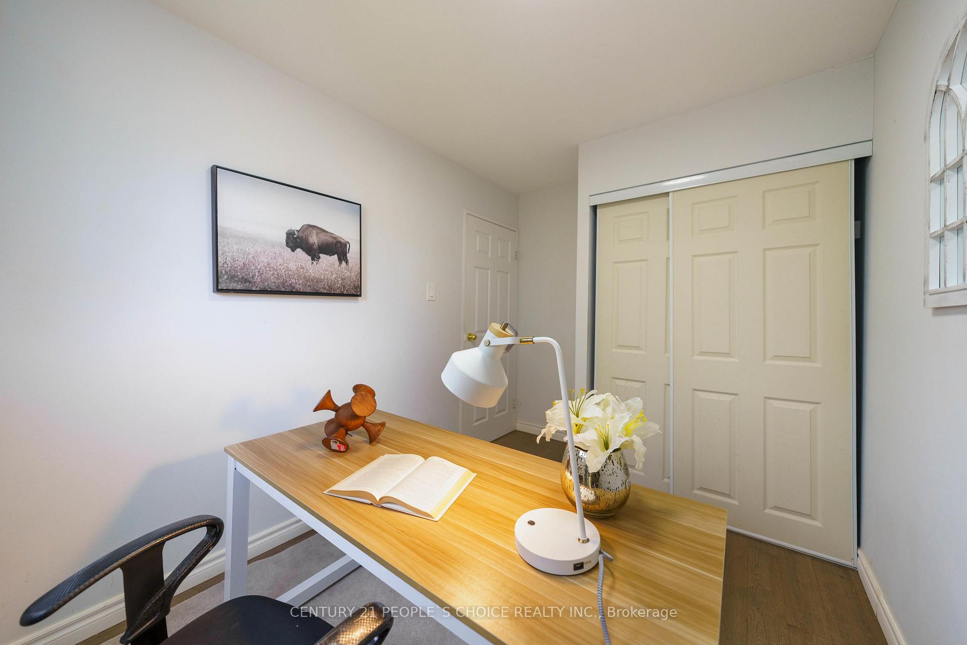 Photo 20 of 172 Hollyberry Trail, North York, Hillcrest Village — HOMEH
