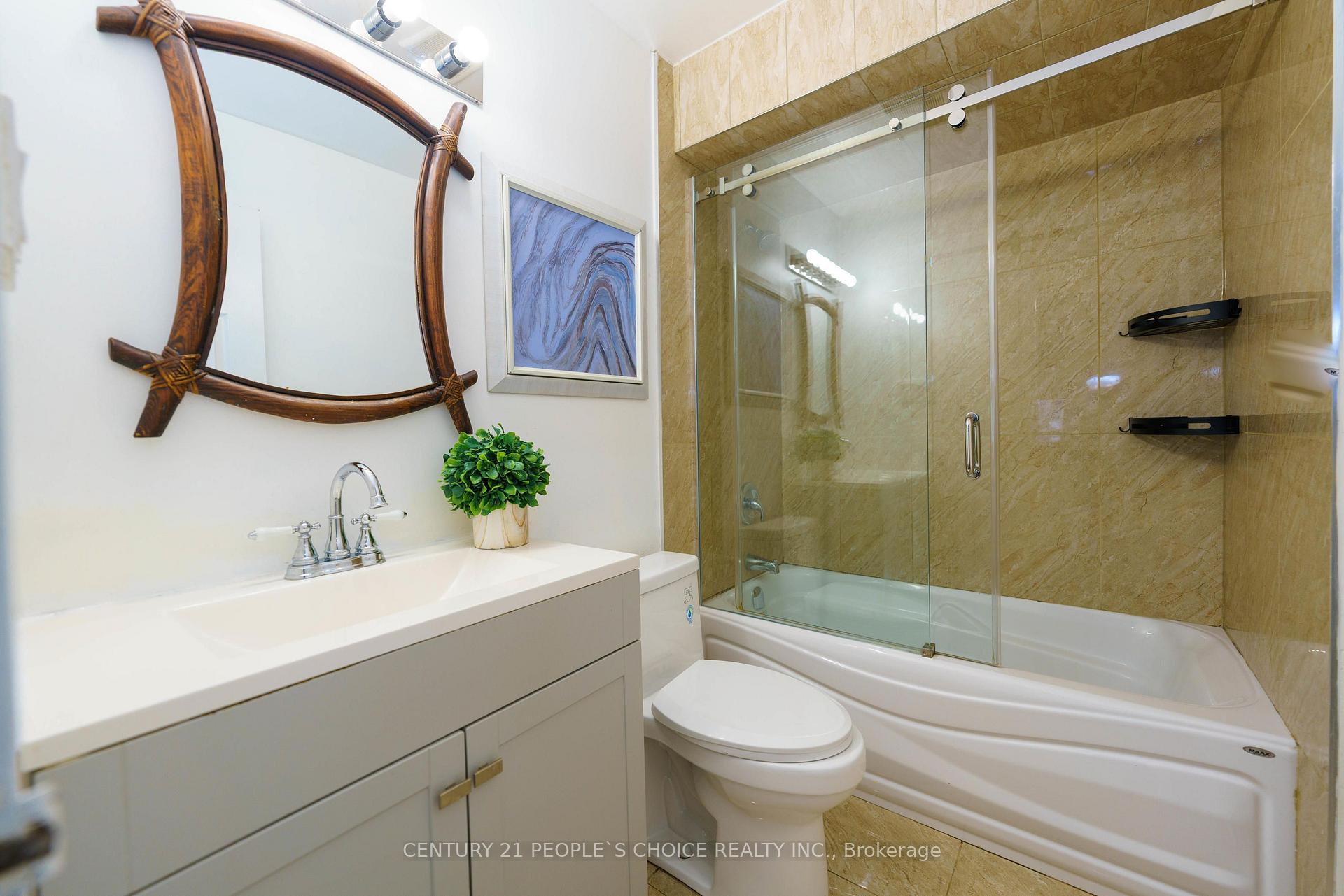Photo 31 of 172 Hollyberry Trail, North York, Hillcrest Village — HOMEH