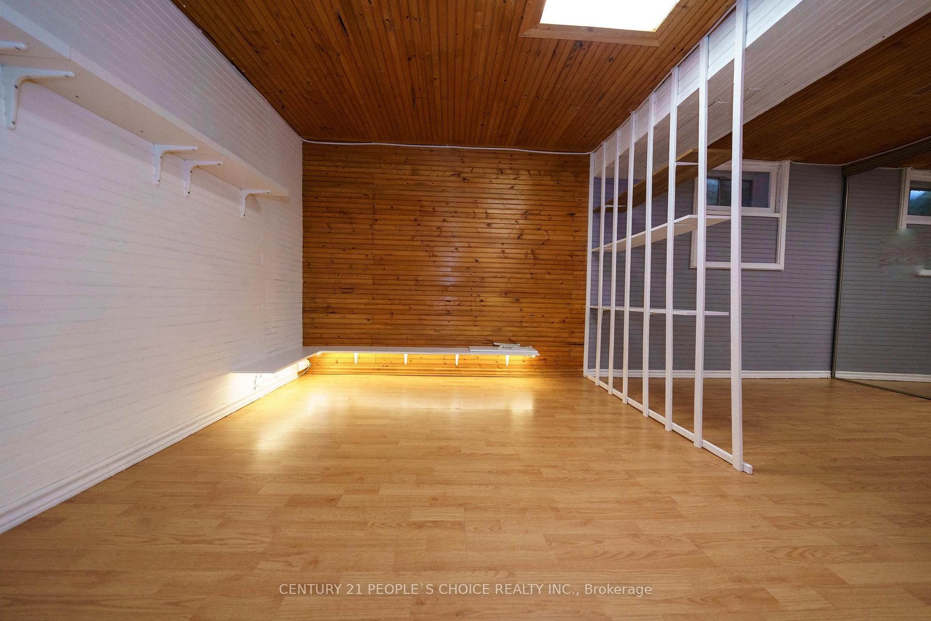 Photo 37 of 172 Hollyberry Trail, North York, Hillcrest Village — HOMEH