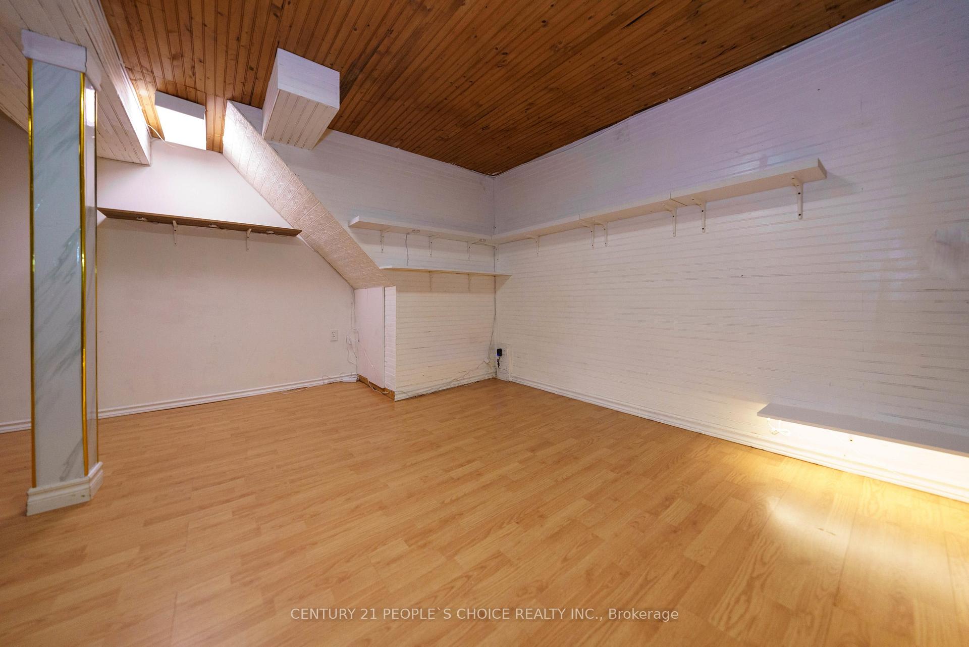 Photo 38 of 172 Hollyberry Trail, North York, Hillcrest Village — HOMEH