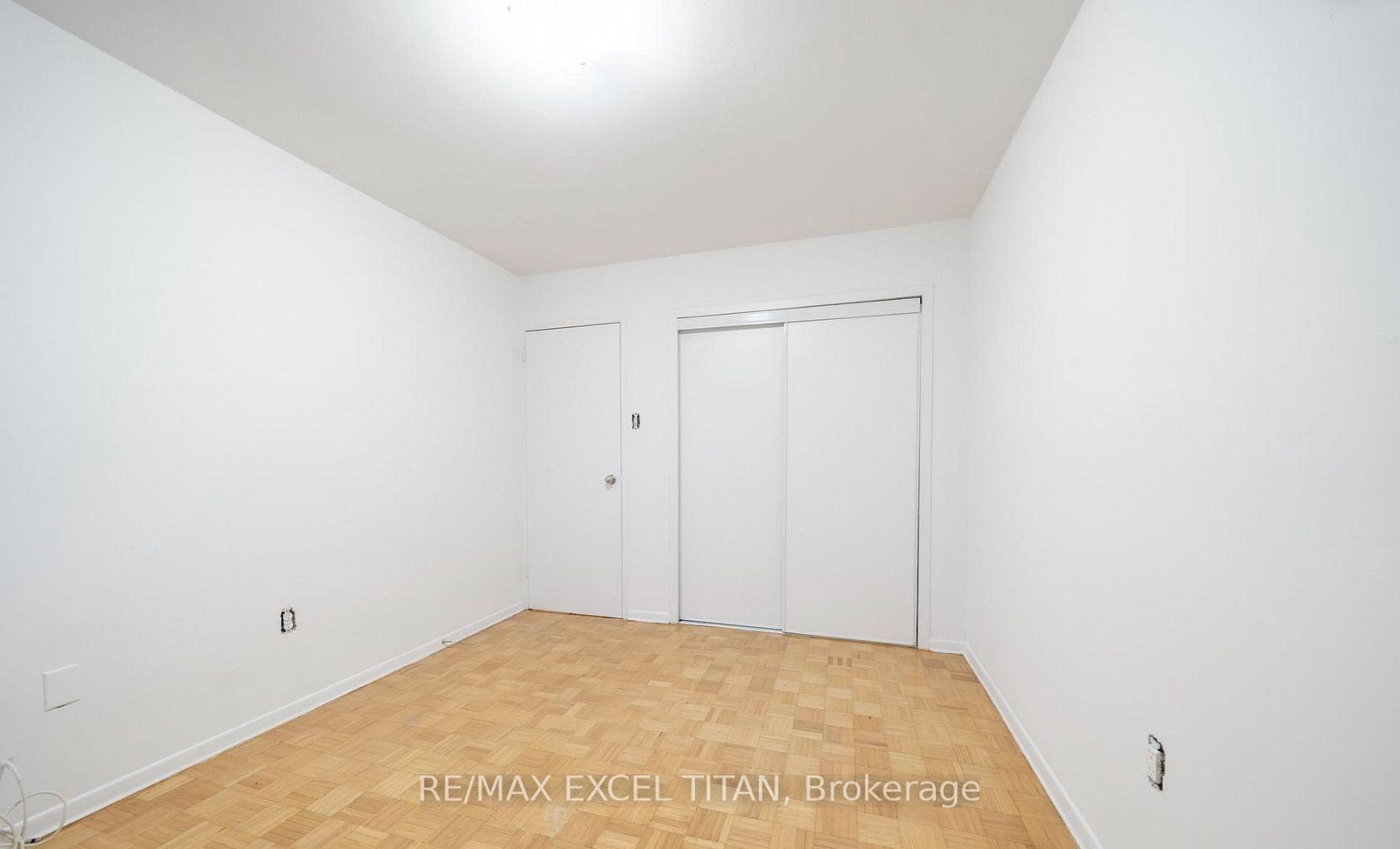 Photo 5 of Unit 204, 2255 Weston Road, North York, Weston — HOMEH