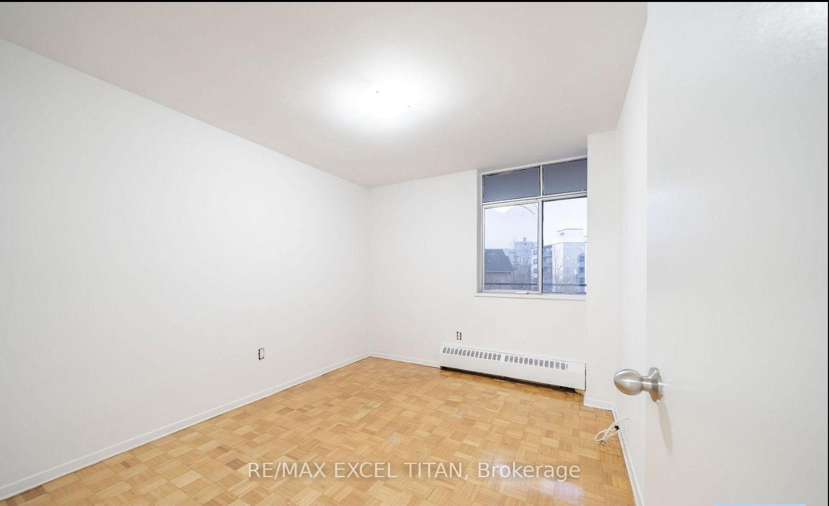 Photo 6 of Unit 204, 2255 Weston Road, North York, Weston — HOMEH