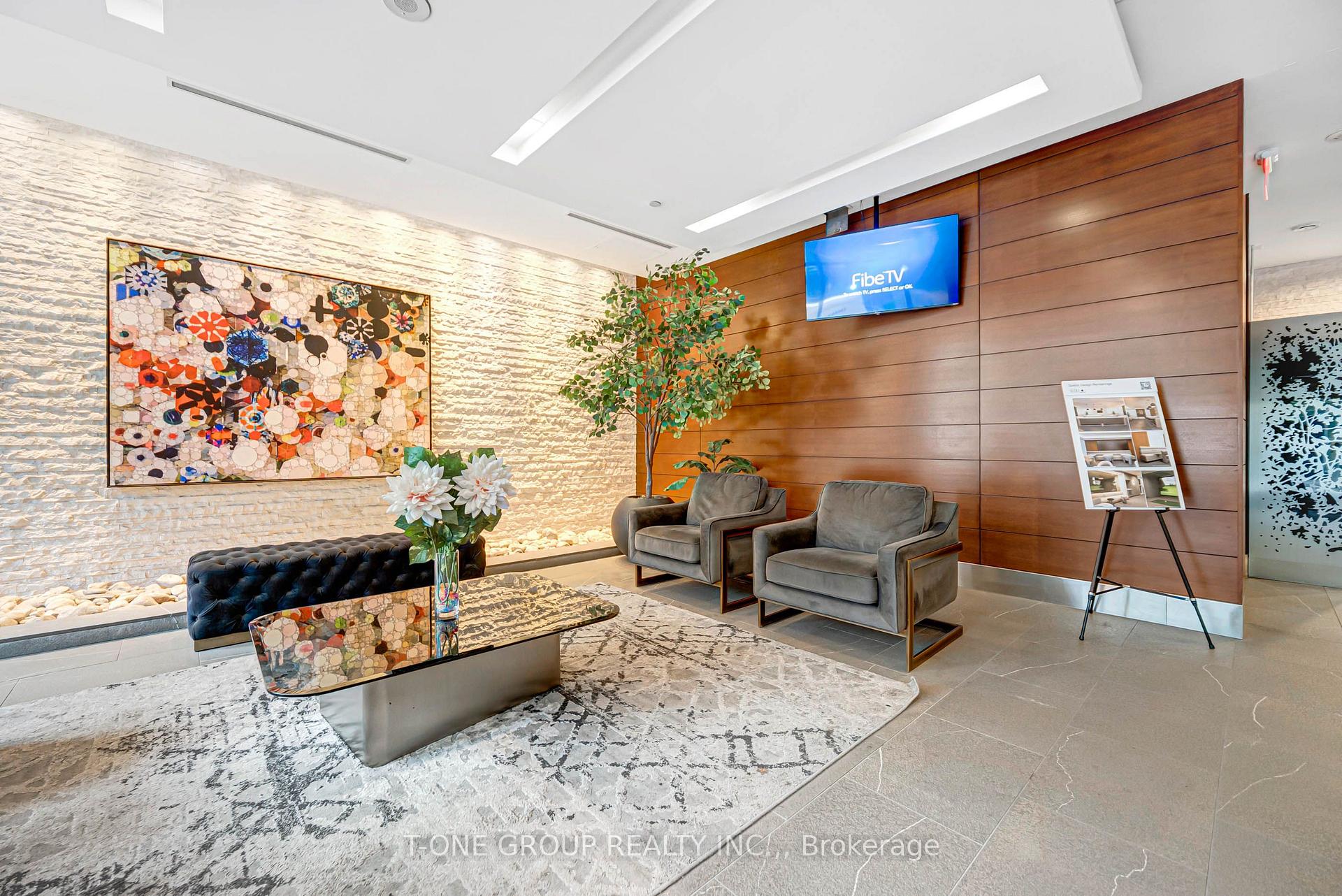 Photo 5 of Unit 738, 8 Telegram Mews, Toronto, Waterfront Communities — HOMEH