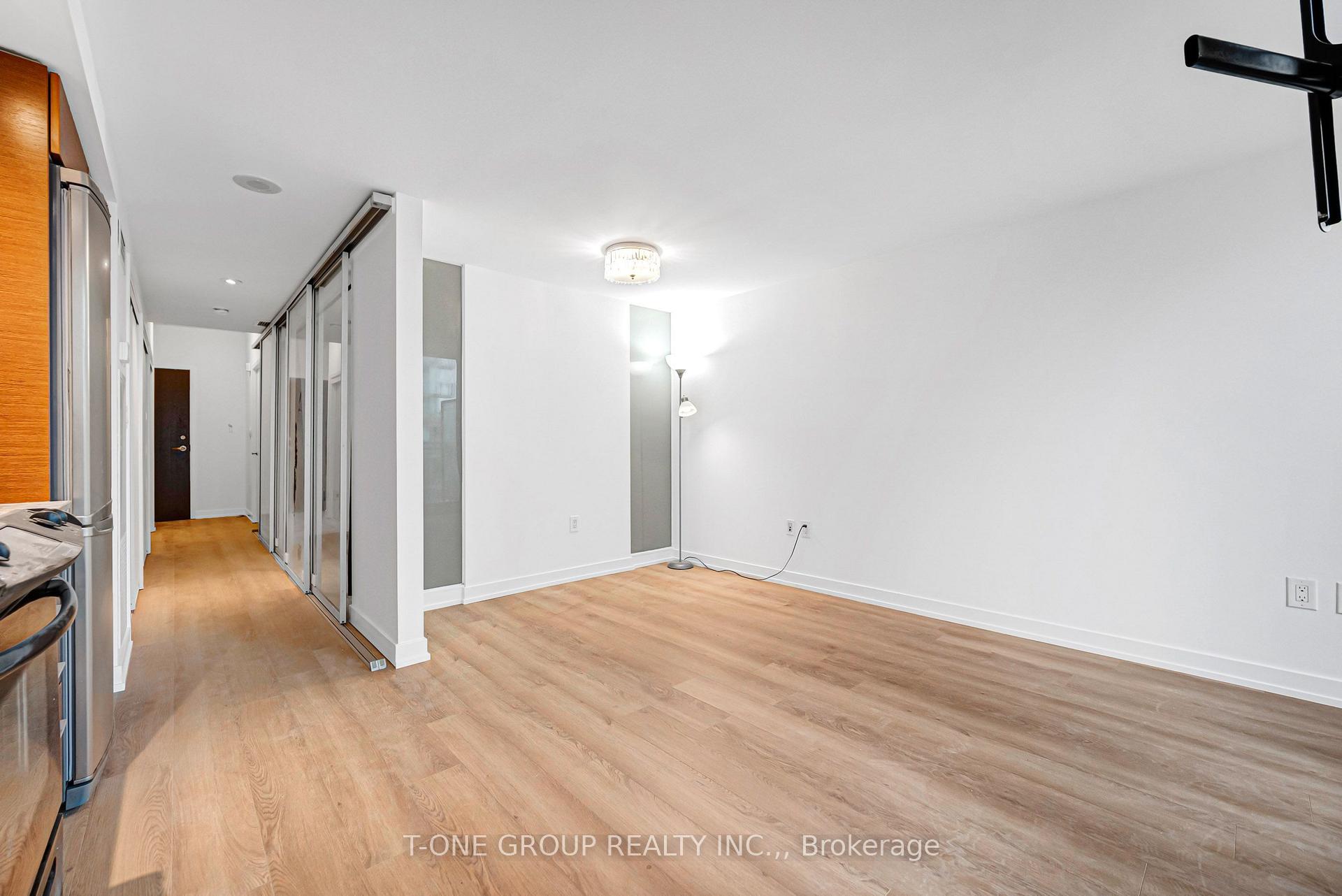 Photo 18 of Unit 738, 8 Telegram Mews, Toronto, Waterfront Communities — HOMEH