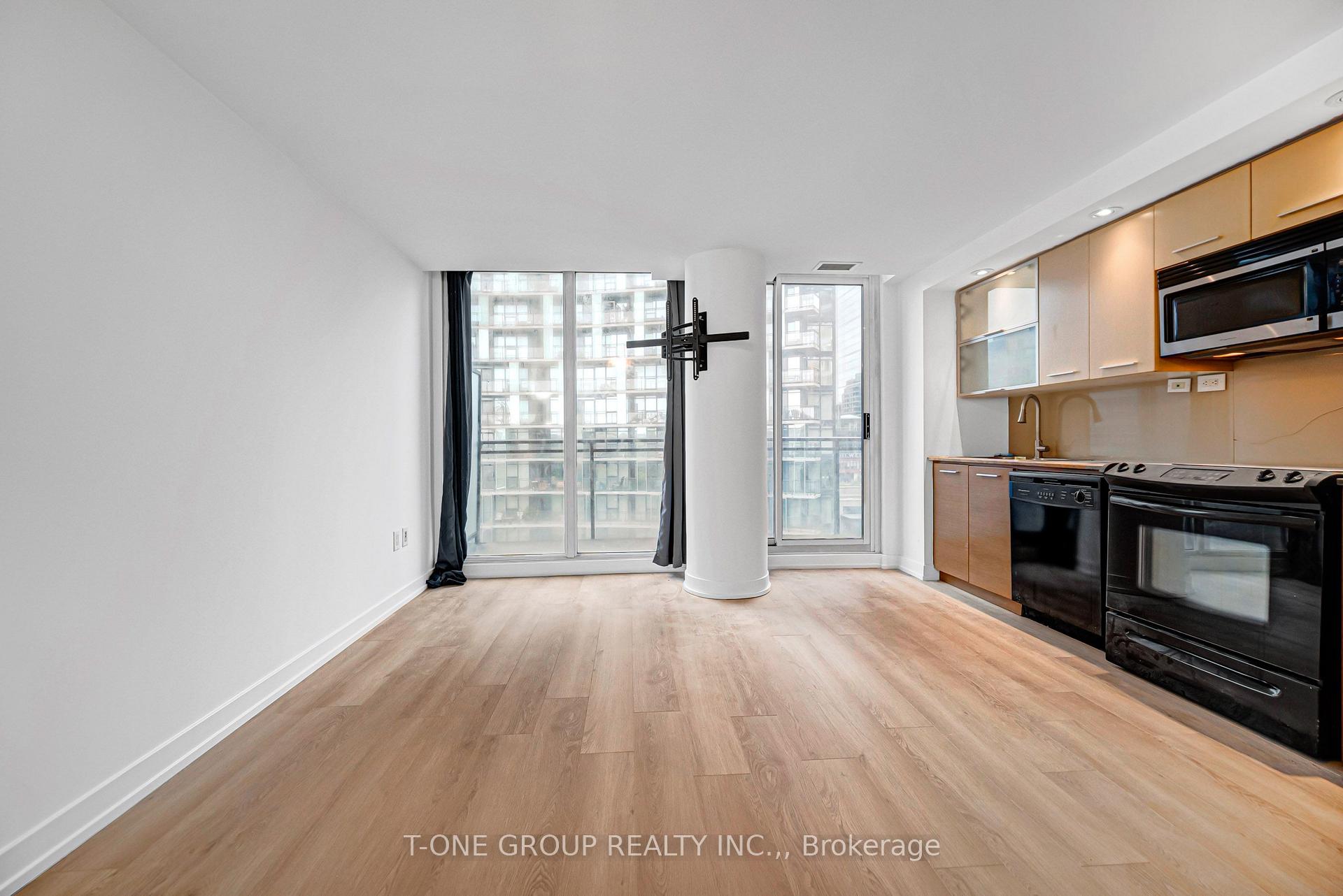 Photo 21 of Unit 738, 8 Telegram Mews, Toronto, Waterfront Communities — HOMEH