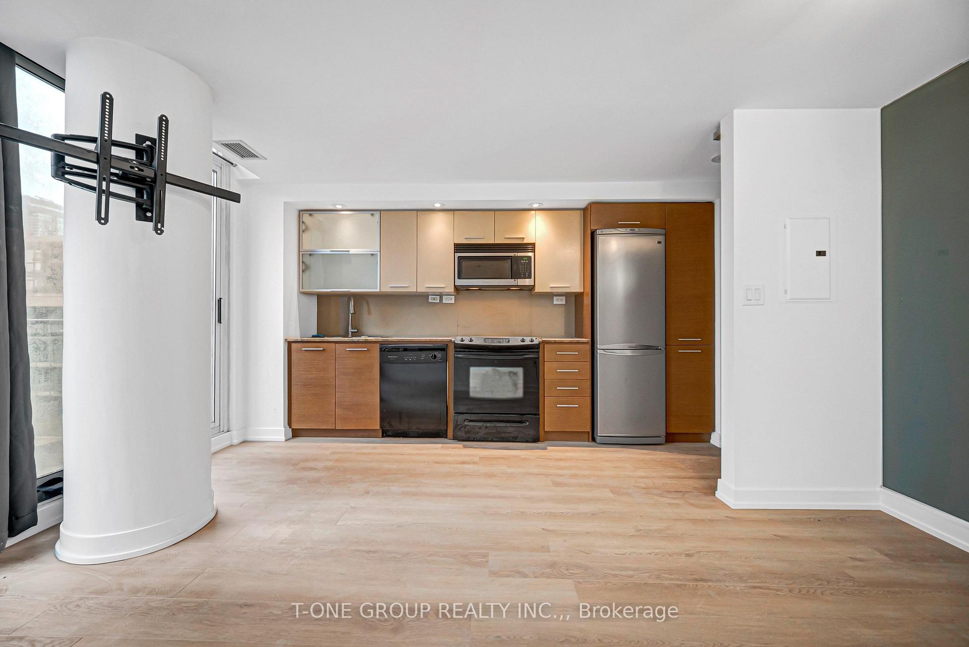 Photo 22 of Unit 738, 8 Telegram Mews, Toronto, Waterfront Communities — HOMEH