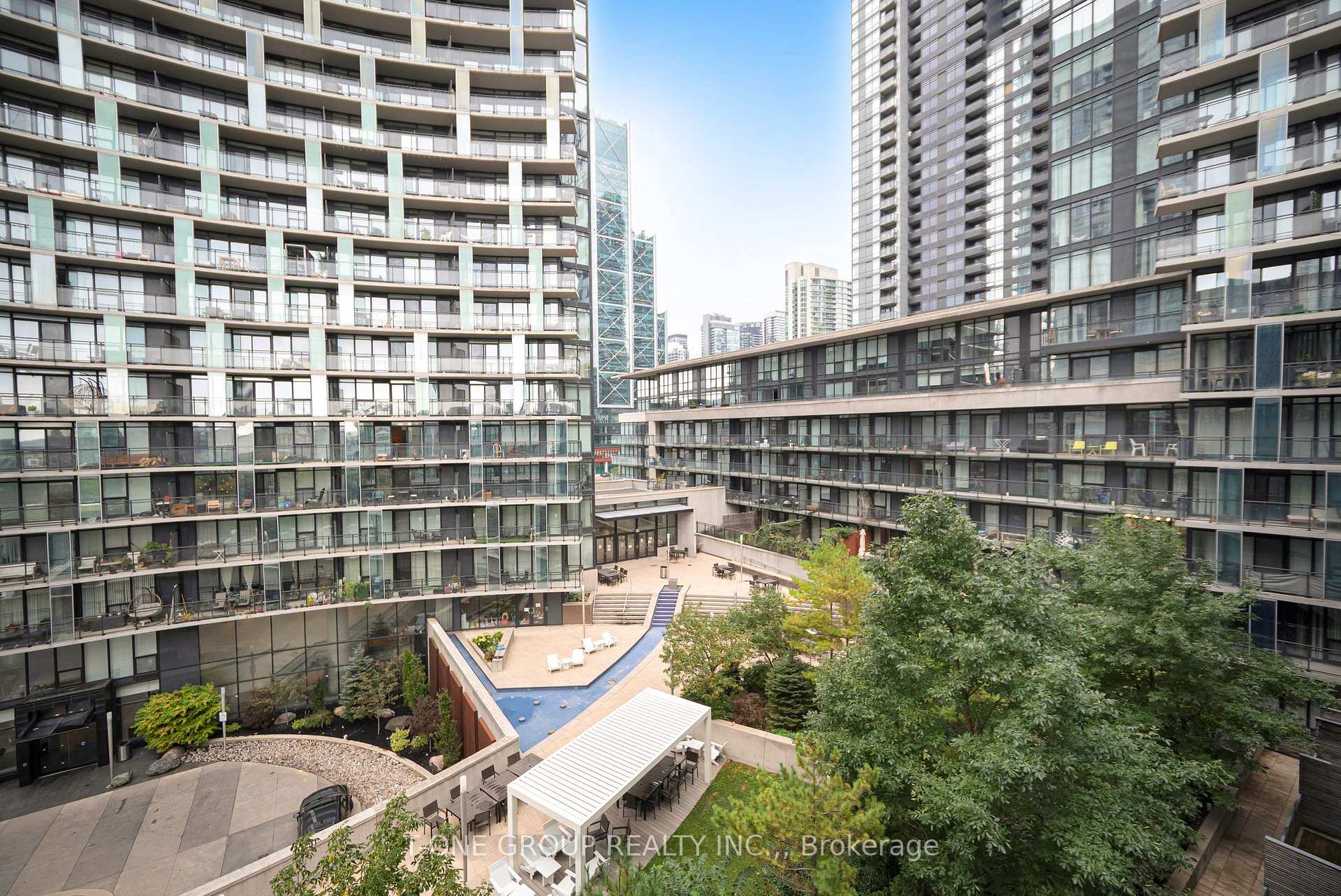 Photo 38 of Unit 738, 8 Telegram Mews, Toronto, Waterfront Communities — HOMEH