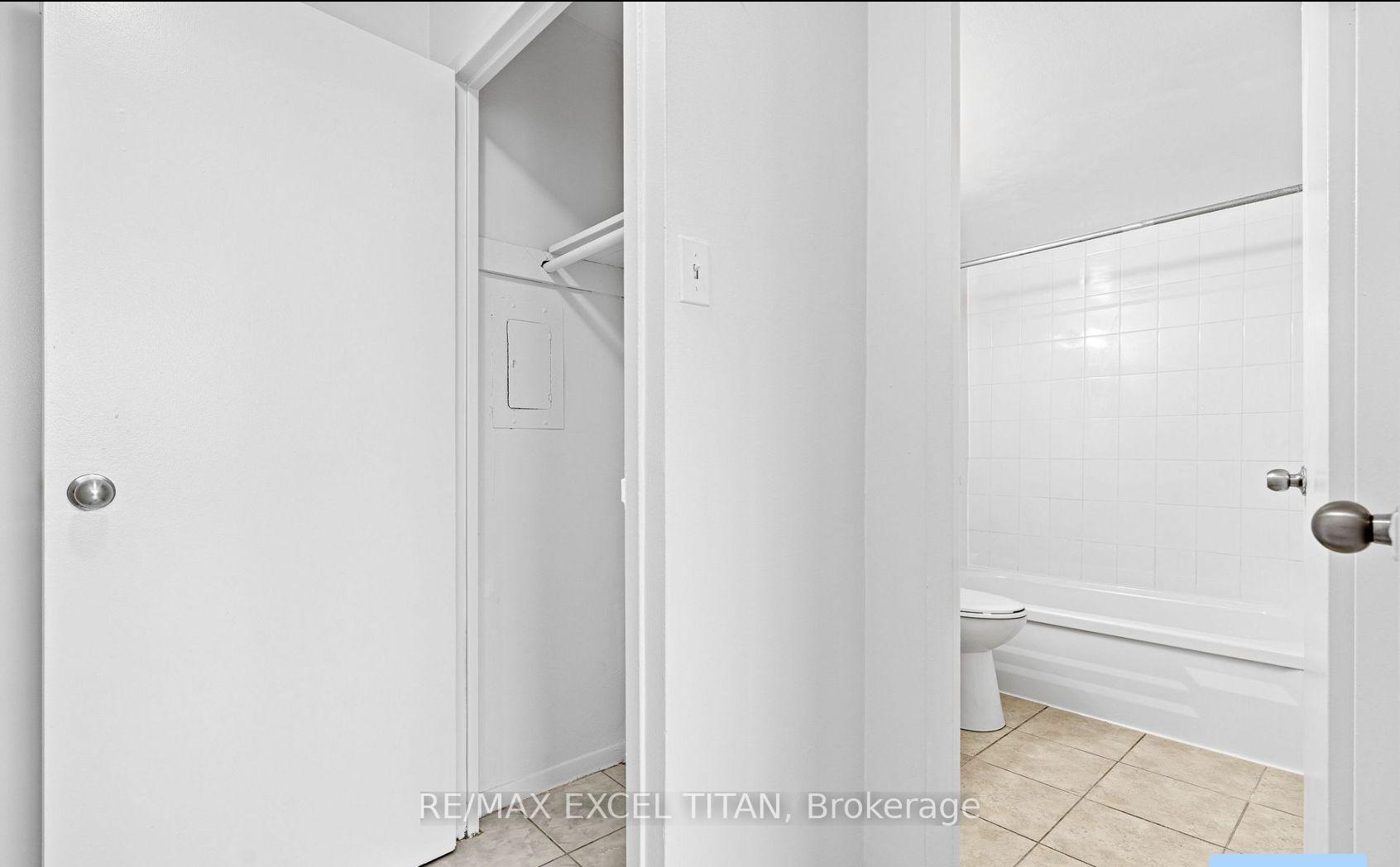 Photo 6 of Unit 409, 2255 Weston Road, North York, Weston — HOMEH