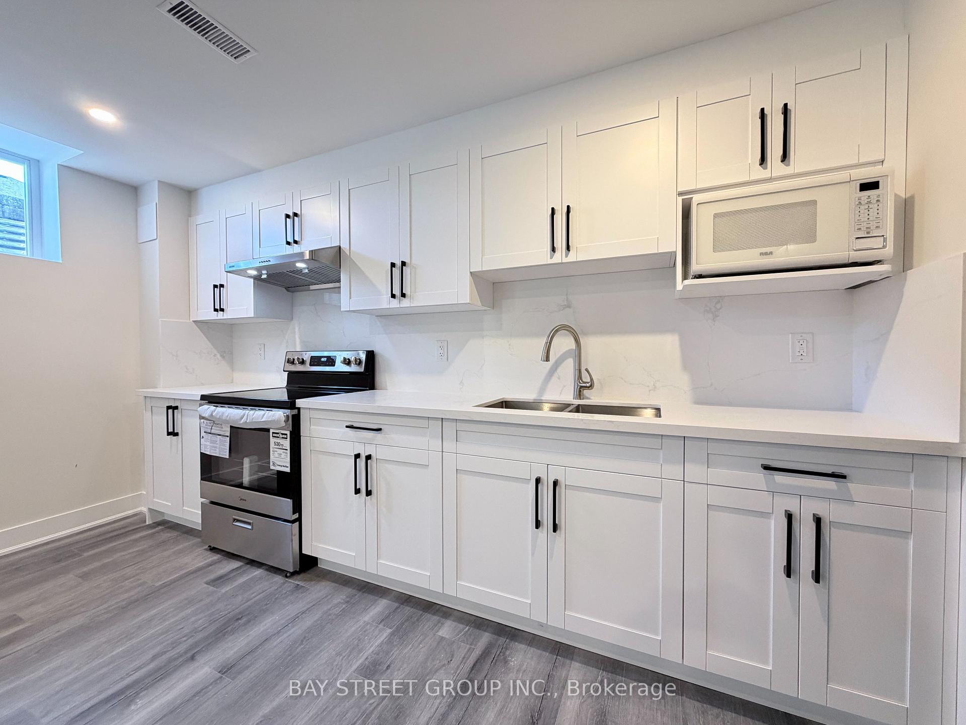 Photo of Unit Lower, 1 Kenneth Ross Bend