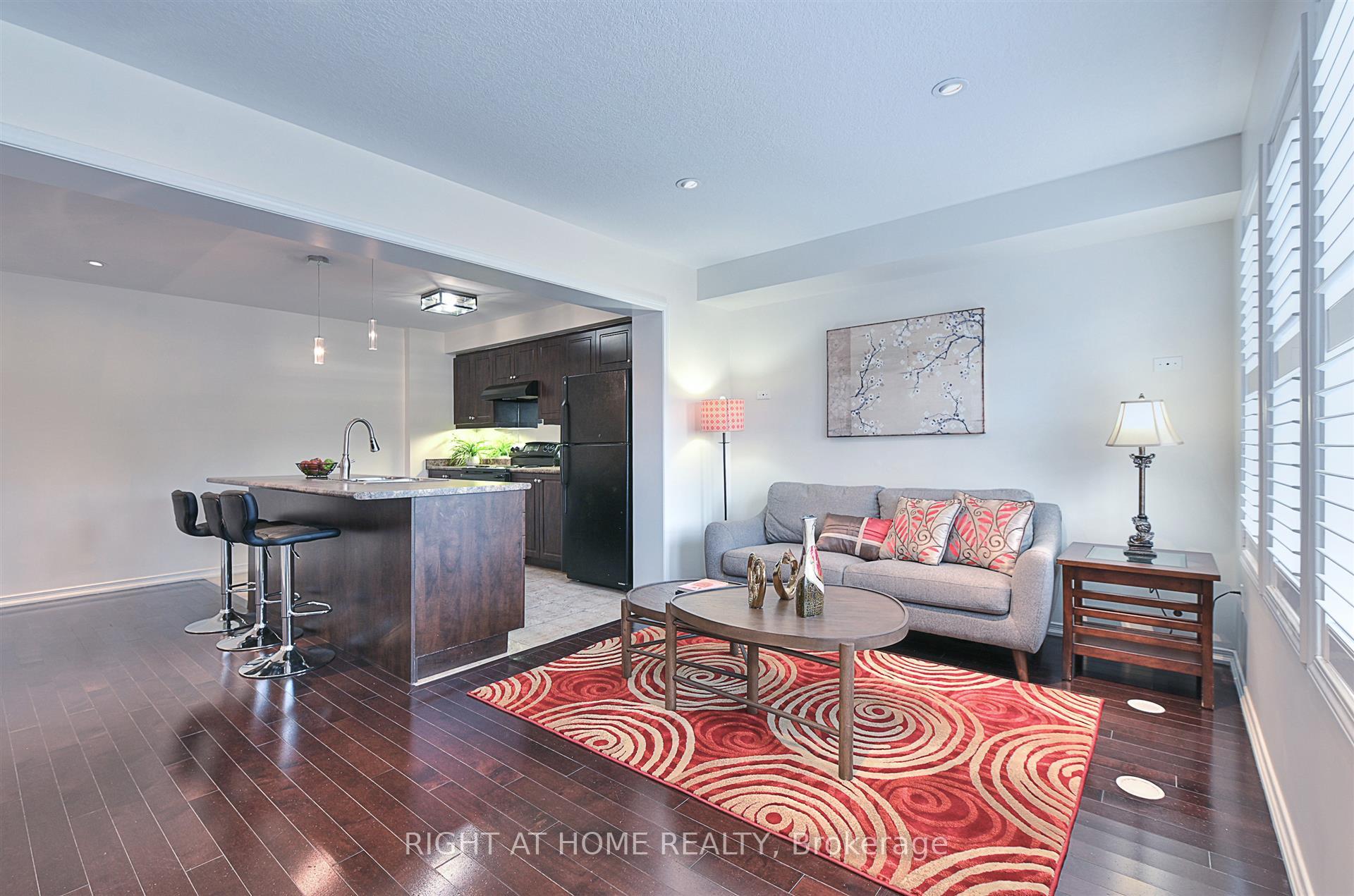 Photo 8 of Unit 34, 7 Sirente Drive, Hamilton, Crerar — HOMEH