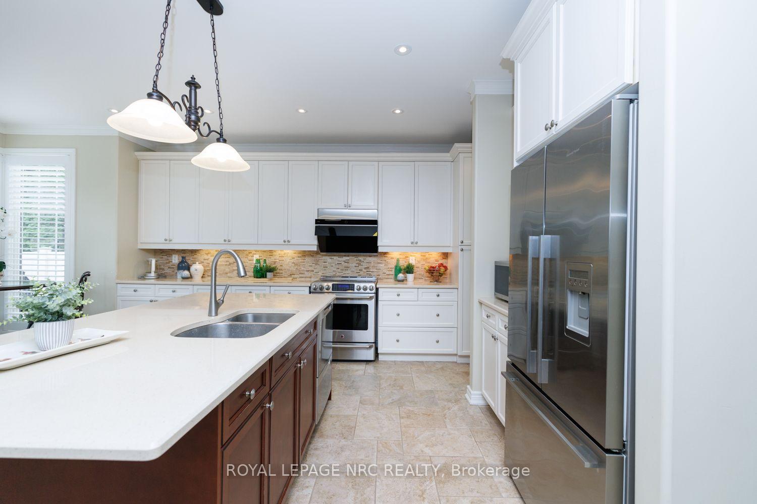Photo 9 of 6430 St Michael Avenue, Niagara Falls, Forestview — HOMEH