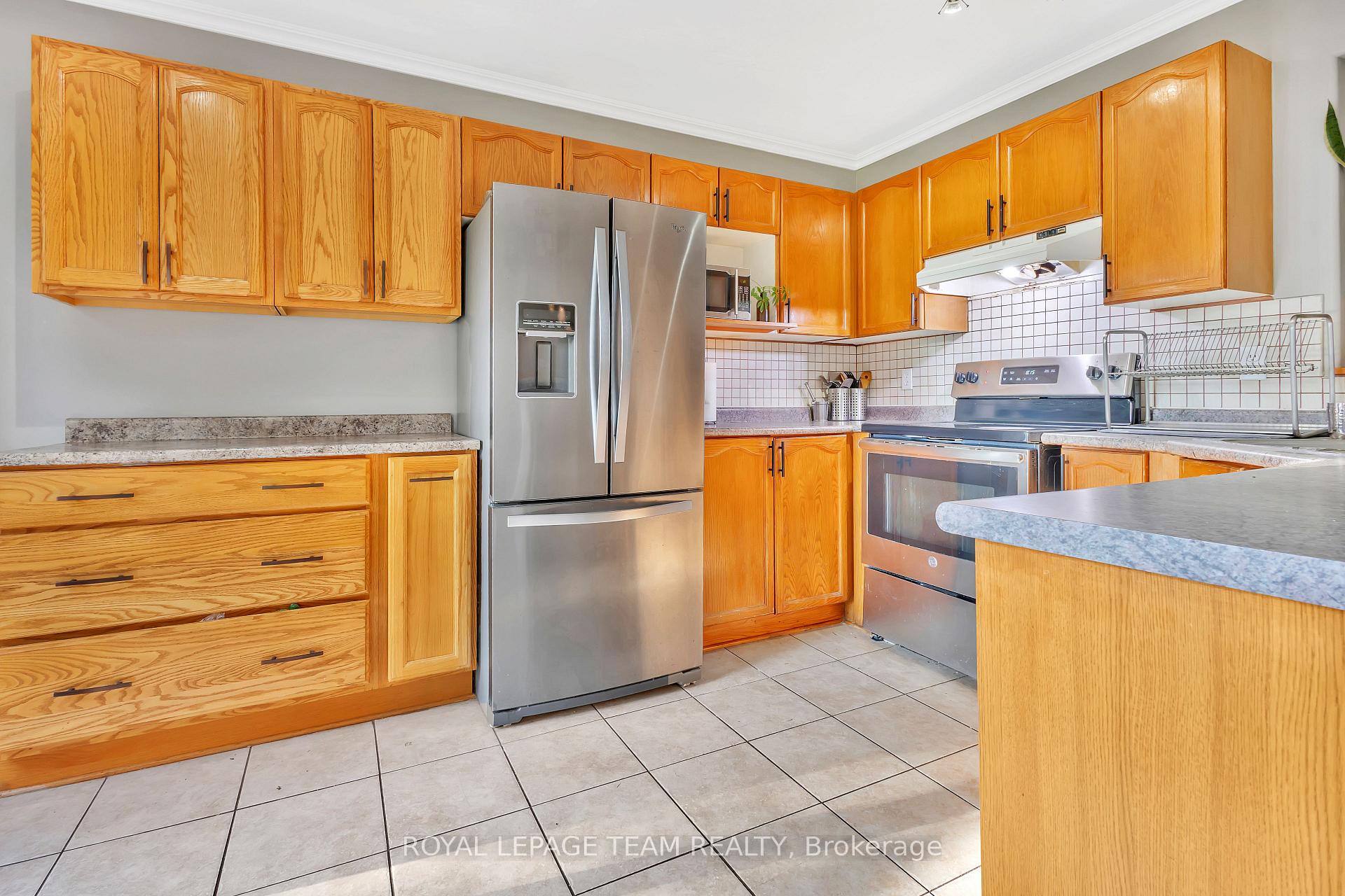 Photo 13 of 36 Saffron Court, Ottawa, Barrhaven - Longfields — HOMEH