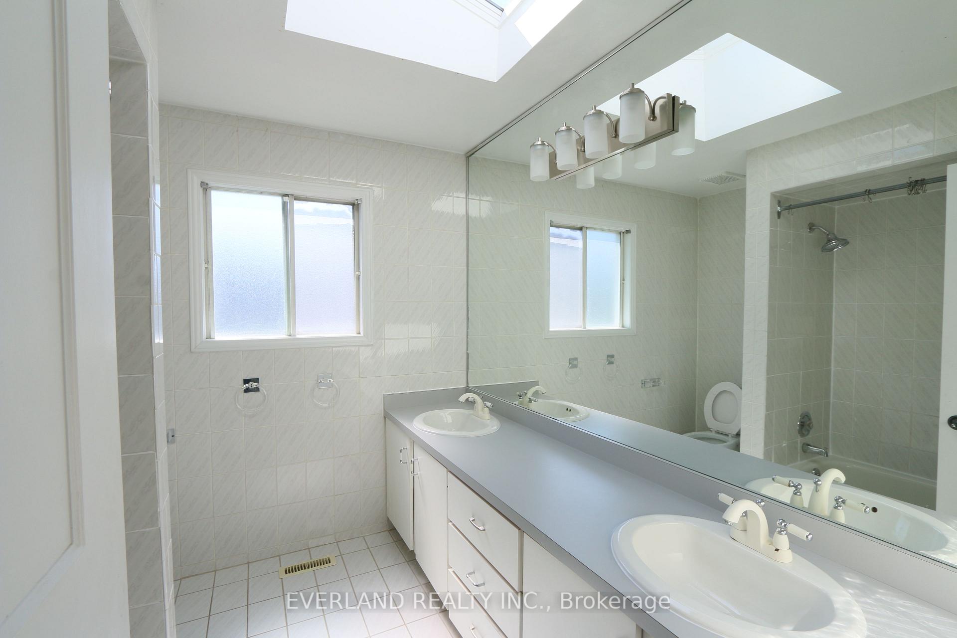 Photo 19 of 18 Silvergrove Road, North York, St. Andrew-Windfields — HOMEH