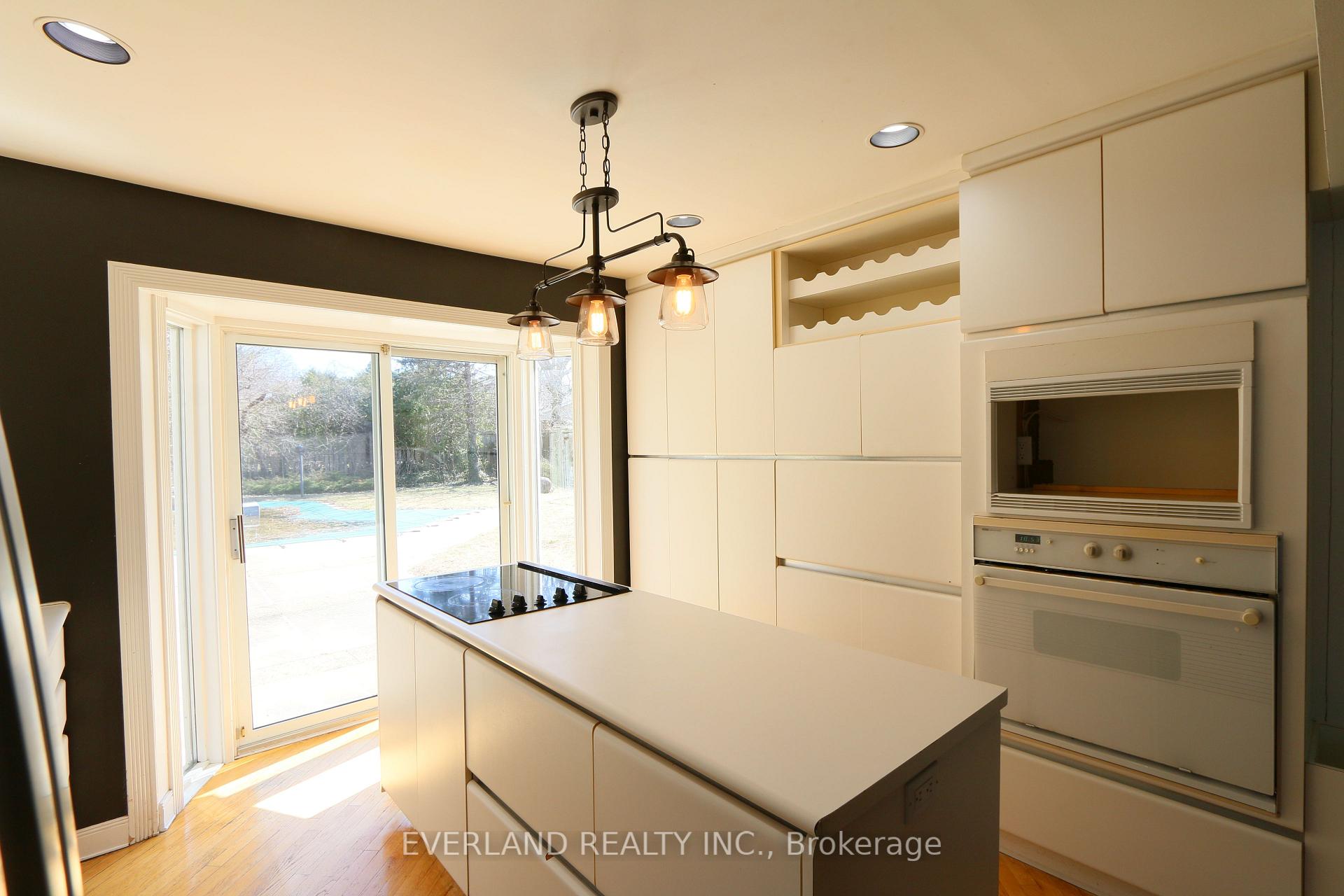 Photo 33 of 18 Silvergrove Road, North York, St. Andrew-Windfields — HOMEH