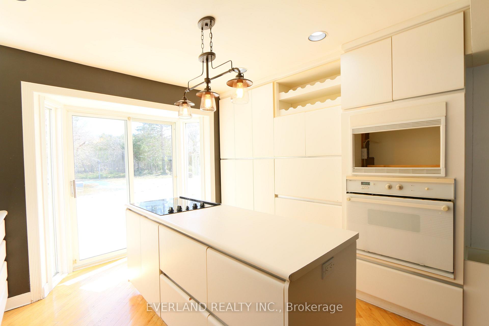 Photo 34 of 18 Silvergrove Road, North York, St. Andrew-Windfields — HOMEH