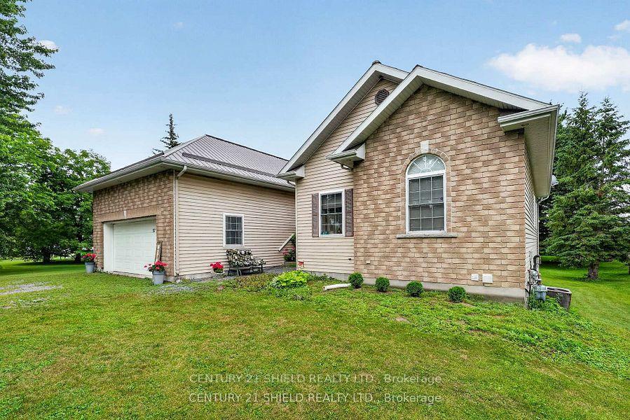 Photo 4 of 67 Front St Street, North Stormont, Finch — HOMEH
