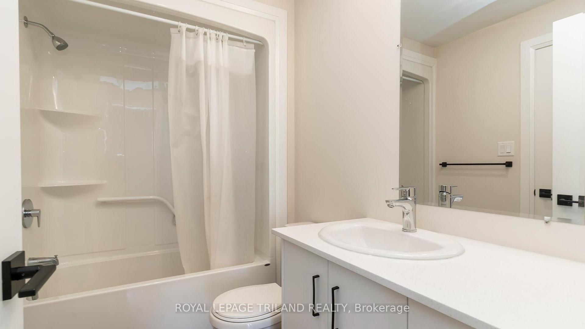 Photo 13 of Unit 314, 865 Kleinburg Drive, London, North B — HOMEH