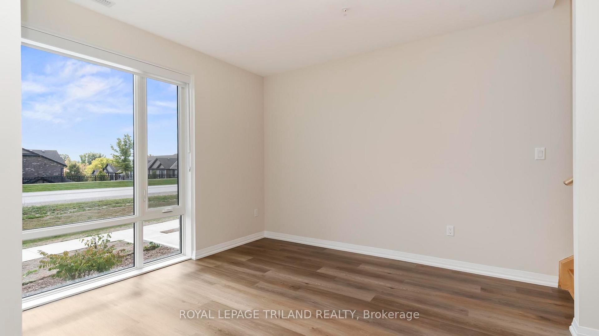 Photo 7 of Unit 101, 865 Kleinburg Drive, London, North B — HOMEH