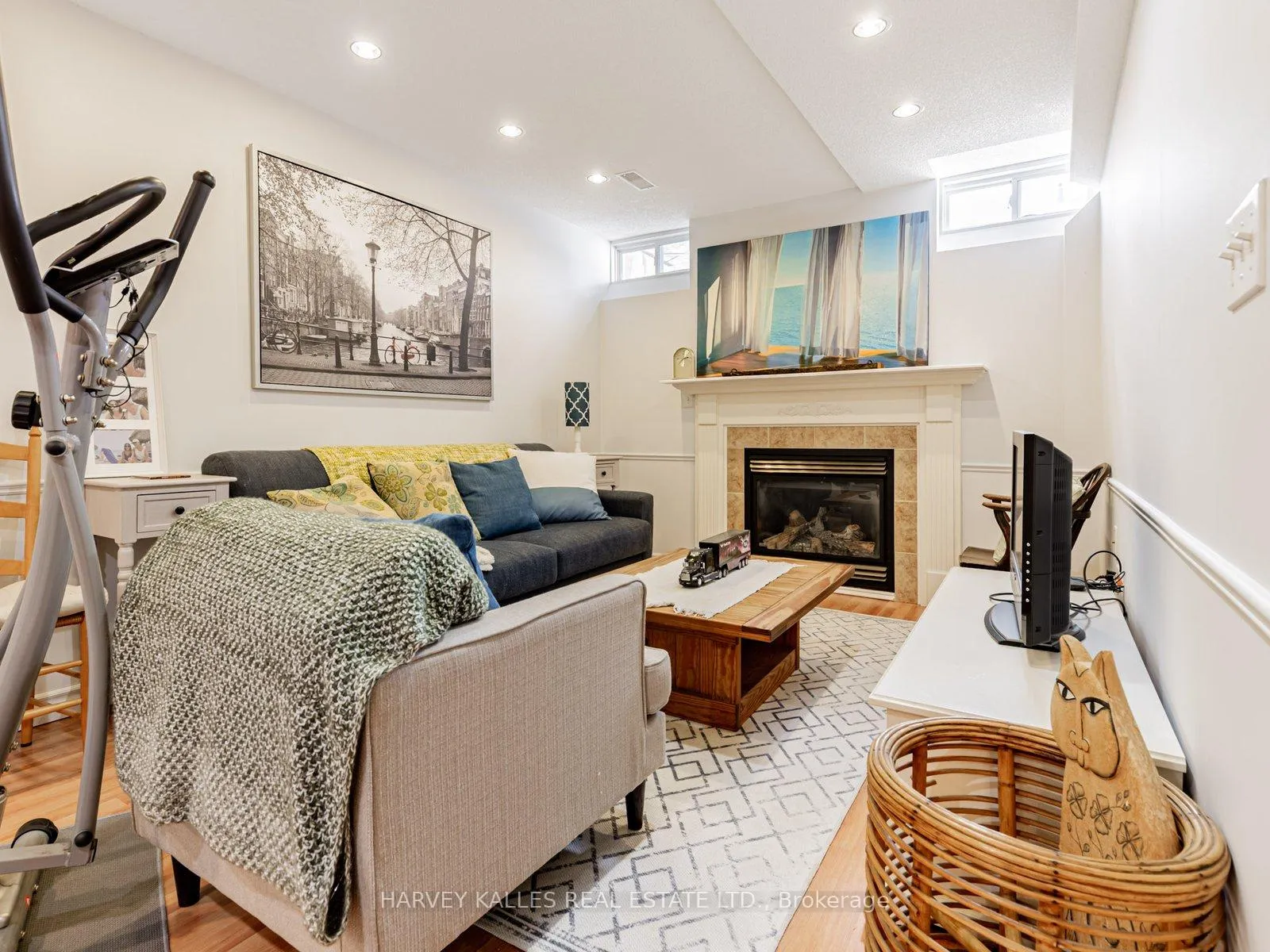 Photo 22 of 179 Kingsbridge Circle, Vaughan, Beverley Glen — HOMEH