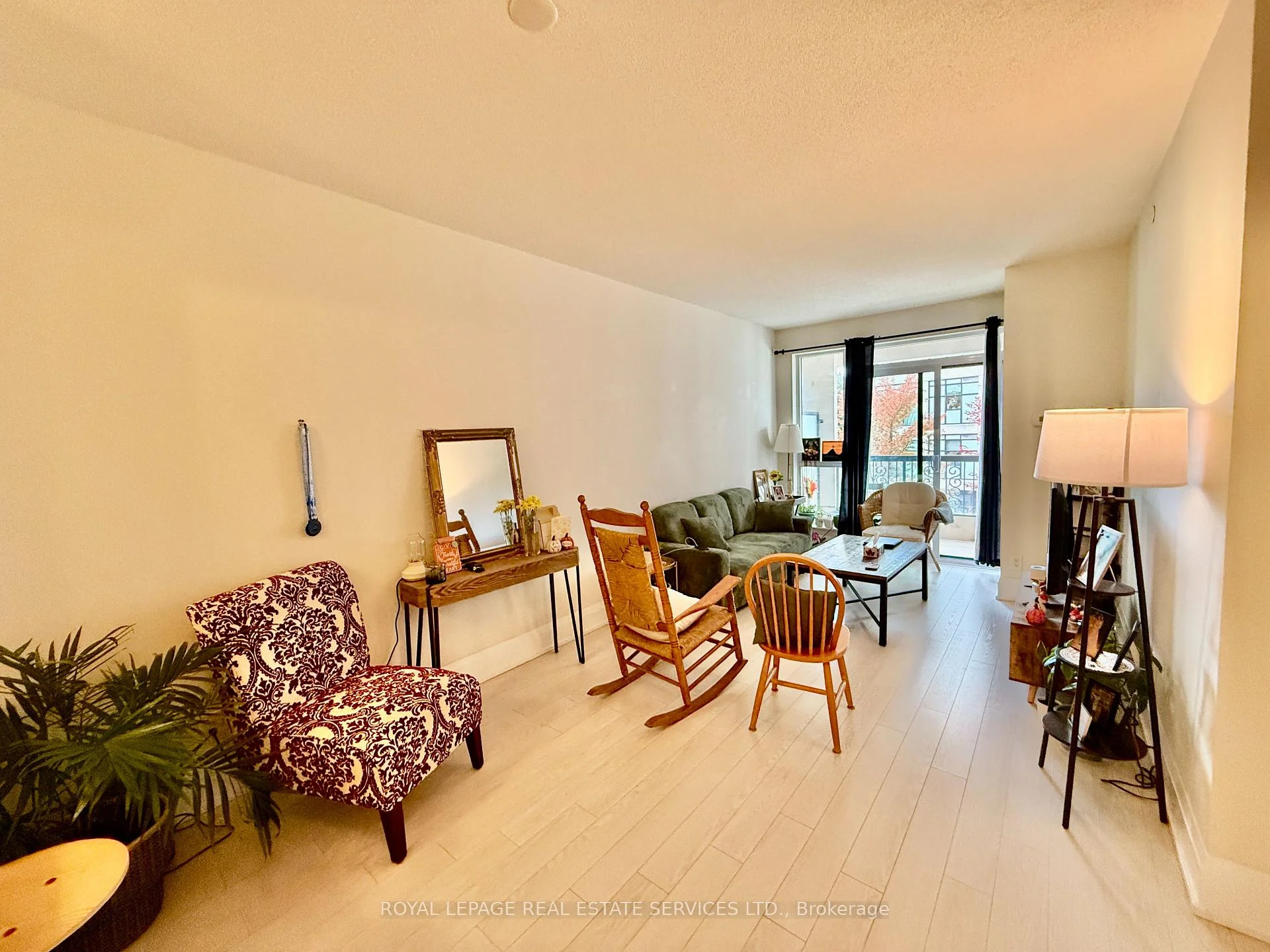 Photo 11 of Unit 223, 1 Old Mill Drive, Toronto, High Park-Swansea — HOMEH