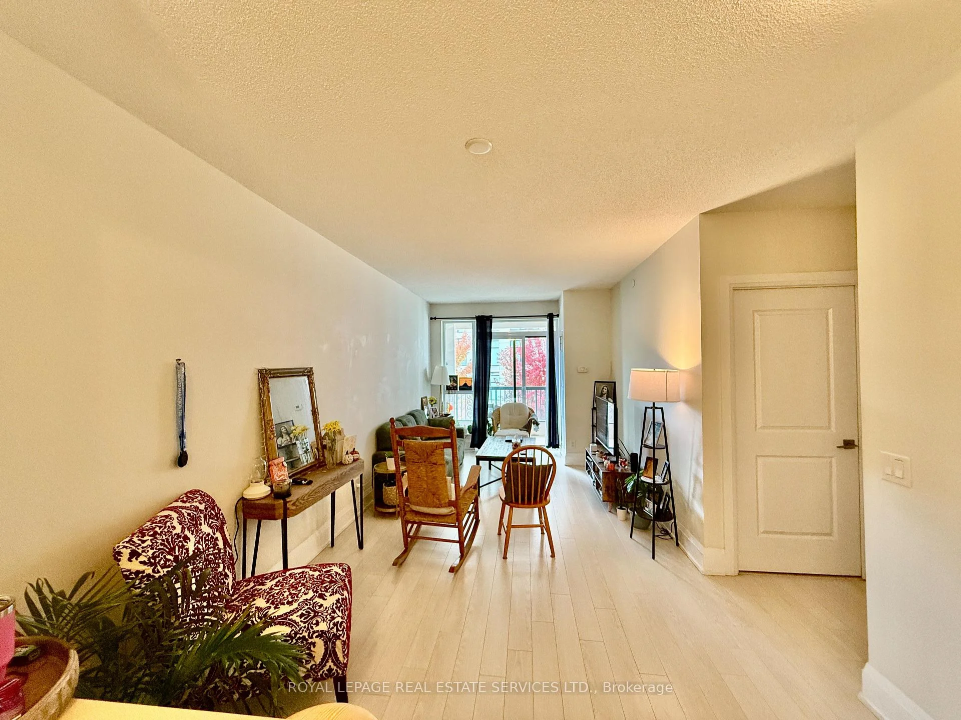 Photo 13 of Unit 223, 1 Old Mill Drive, Toronto, High Park-Swansea — HOMEH