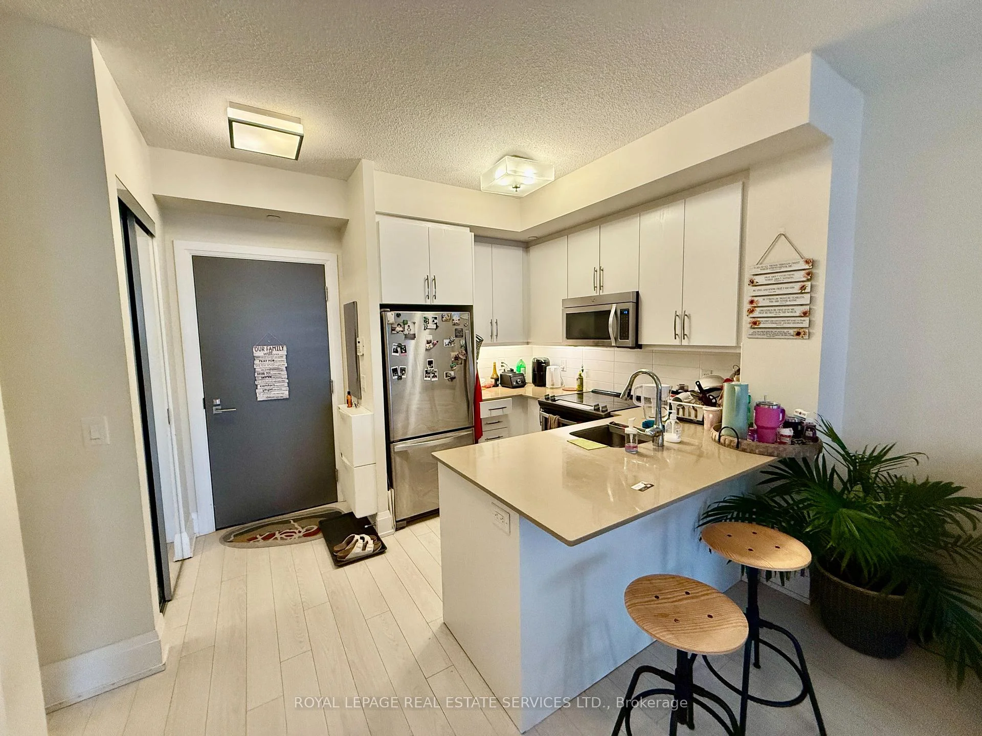Photo 14 of Unit 223, 1 Old Mill Drive, Toronto, High Park-Swansea — HOMEH