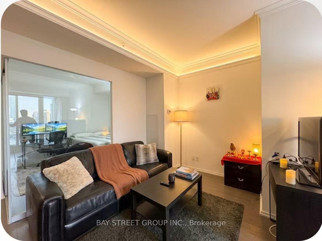 Photo 7 of Unit 712, 70 Temperance Street, Toronto, Bay Street Corridor — HOMEH