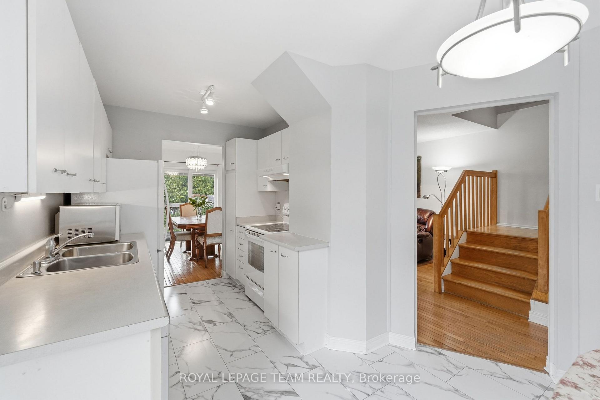 Photo 9 of 66 Armadale Crescent, Ottawa, Barrhaven - Cedargrove/Fraserdale — HOMEH