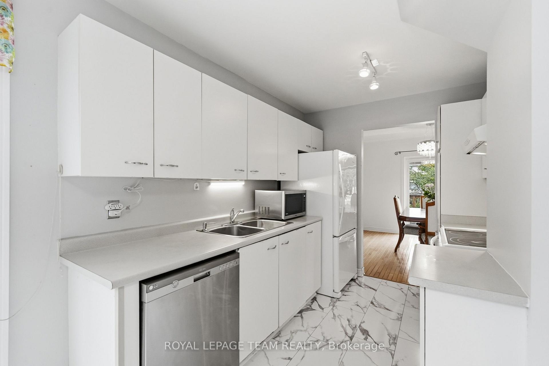 Photo 11 of 66 Armadale Crescent, Ottawa, Barrhaven - Cedargrove/Fraserdale — HOMEH