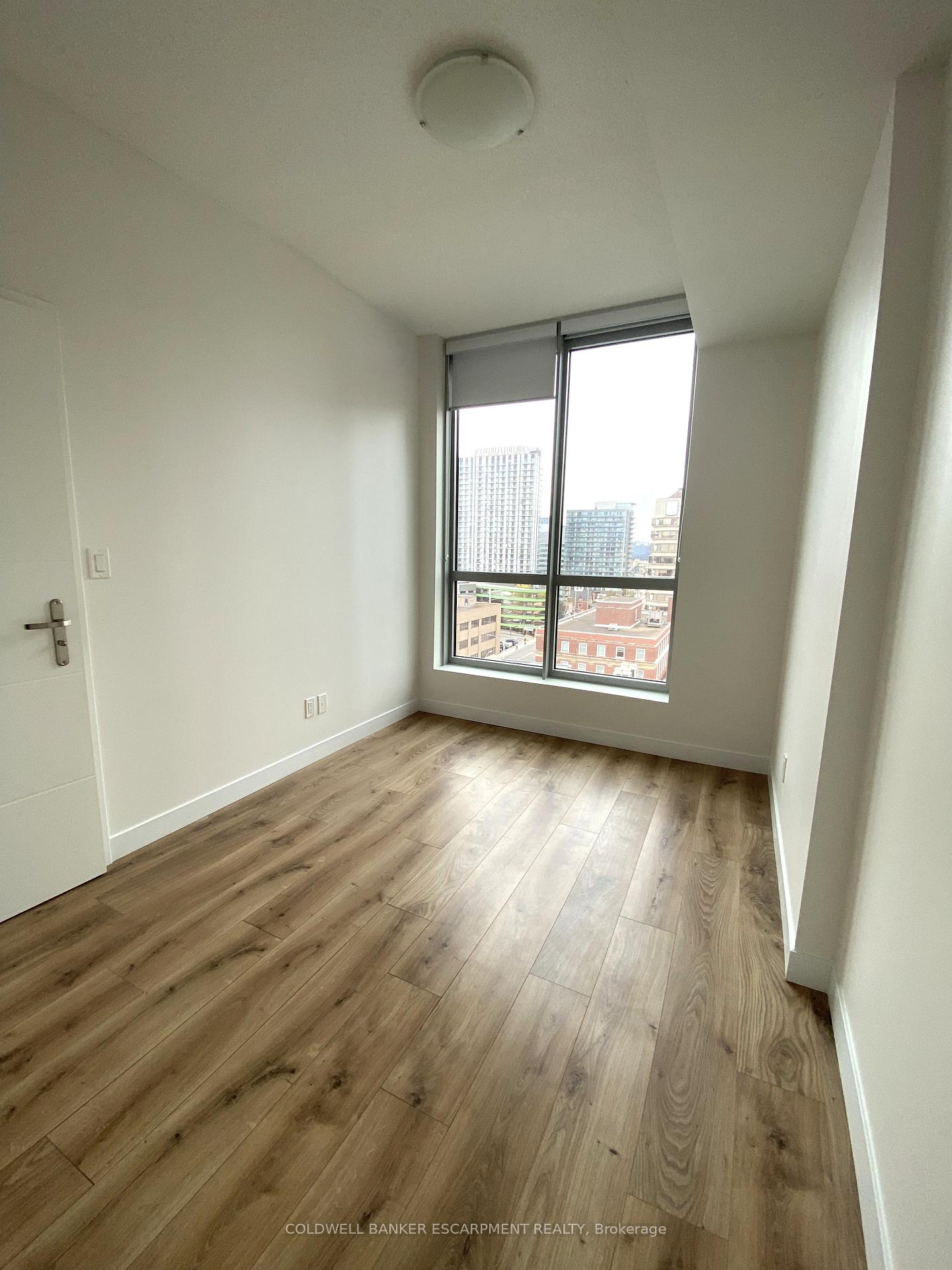 Photo 13 of Unit 808, 60 Frederick Street, Kitchener, Civic Centre — HOMEH