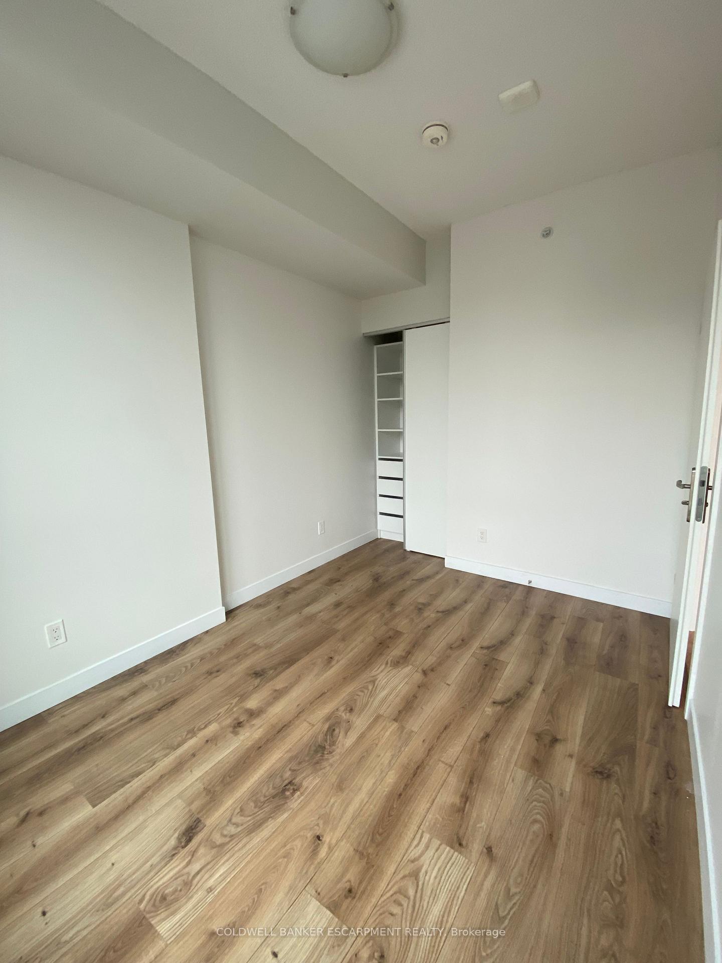 Photo 14 of Unit 808, 60 Frederick Street, Kitchener, Civic Centre — HOMEH