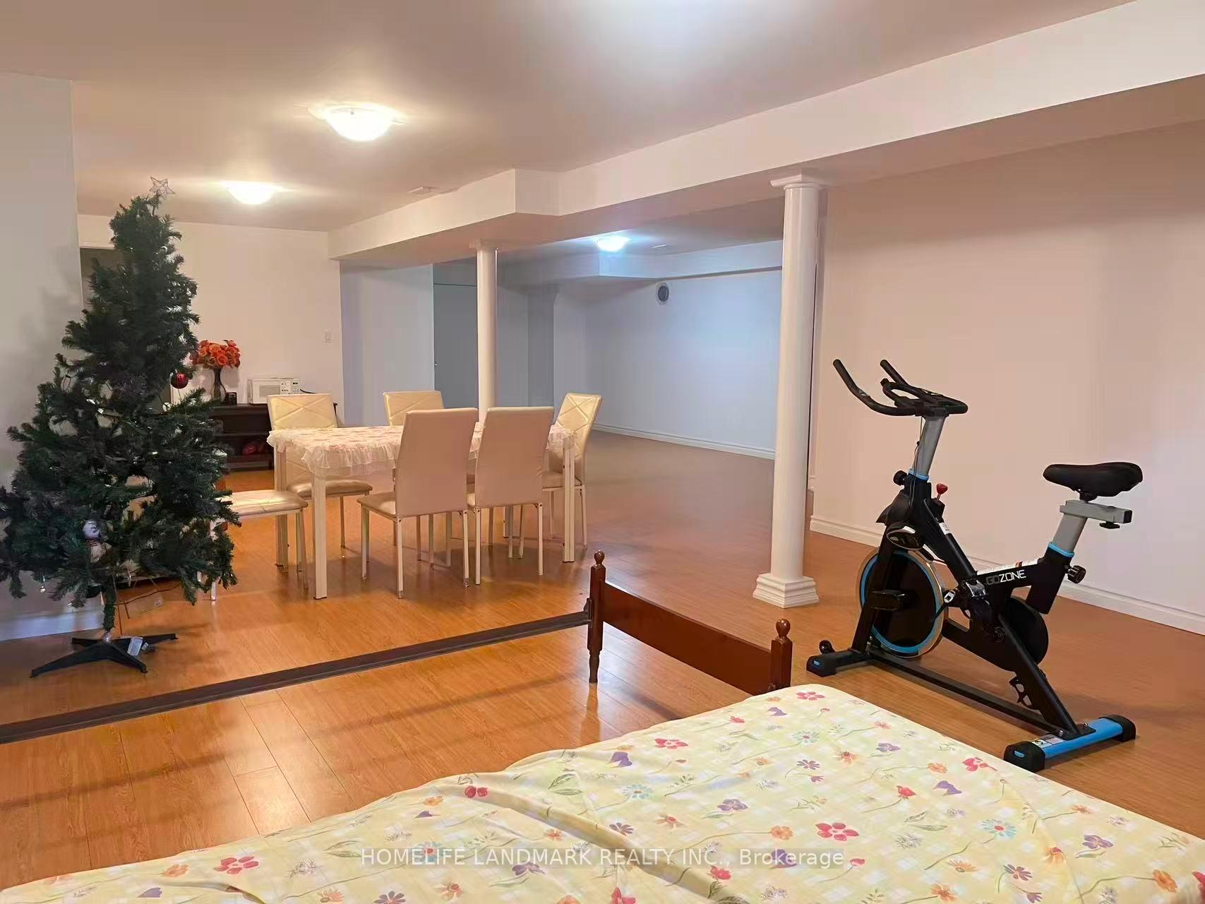Photo 4 of 69 Hazelmere Drive, Richmond Hill, Doncrest — HOMEH