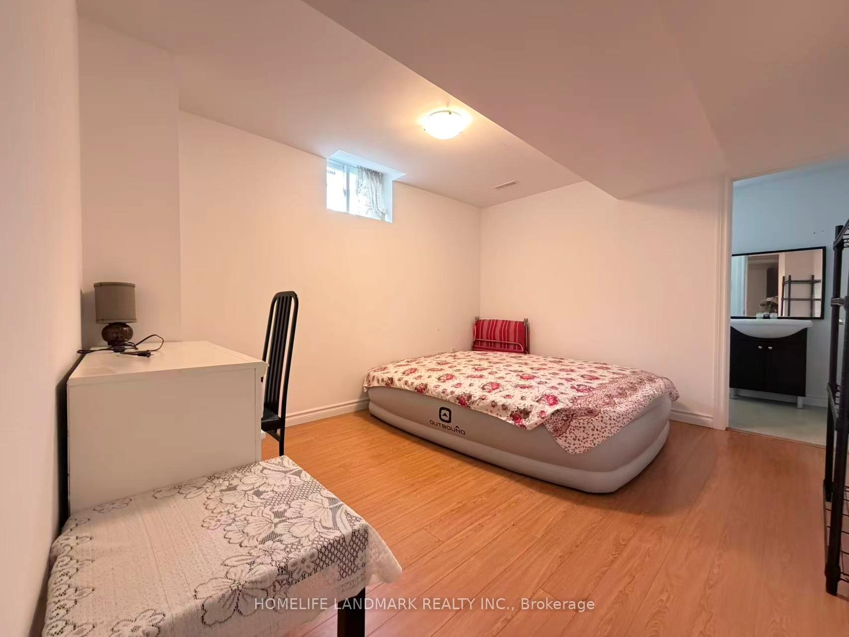 Photo 9 of 69 Hazelmere Drive, Richmond Hill, Doncrest — HOMEH