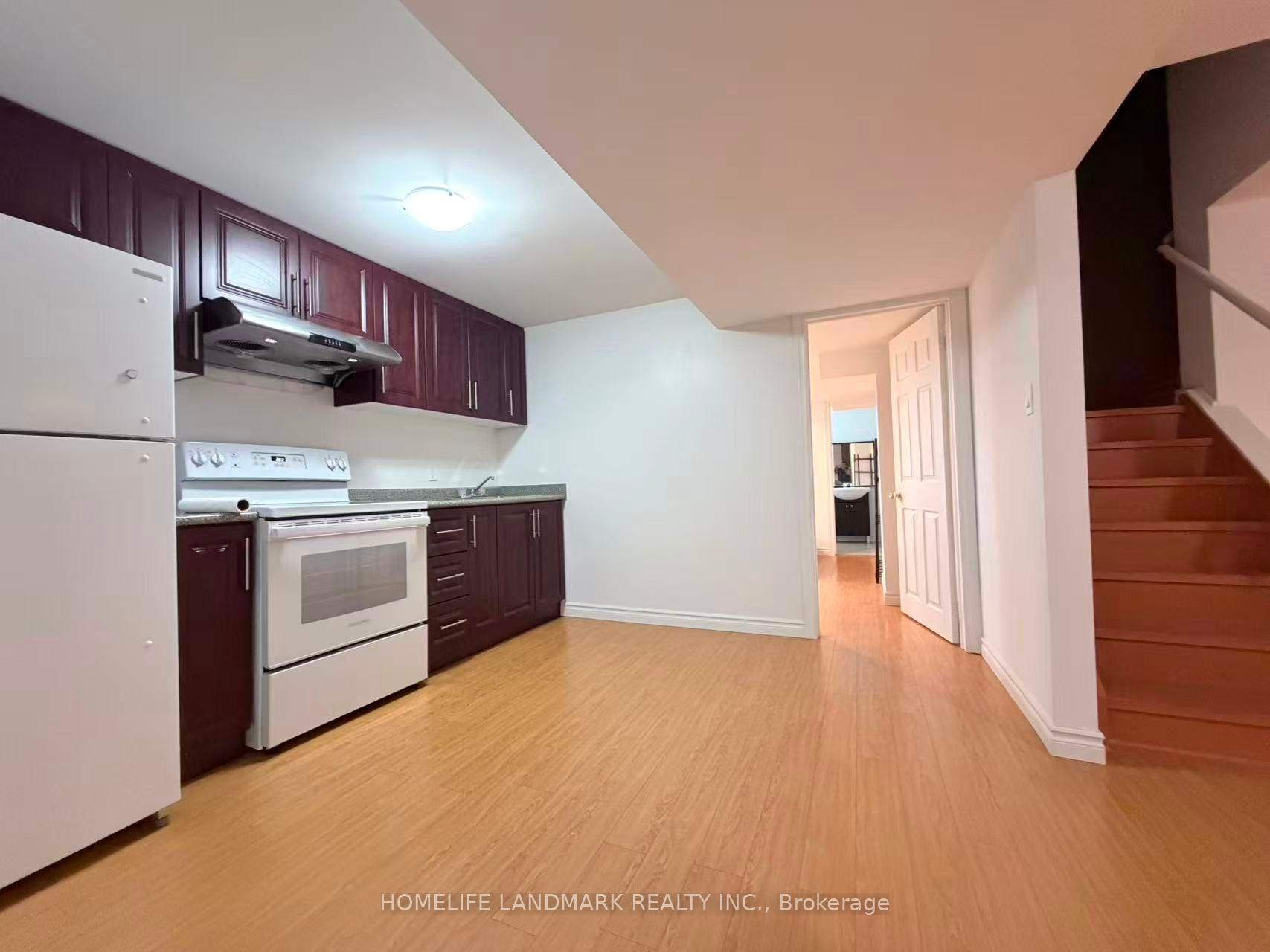 Photo 10 of 69 Hazelmere Drive, Richmond Hill, Doncrest — HOMEH