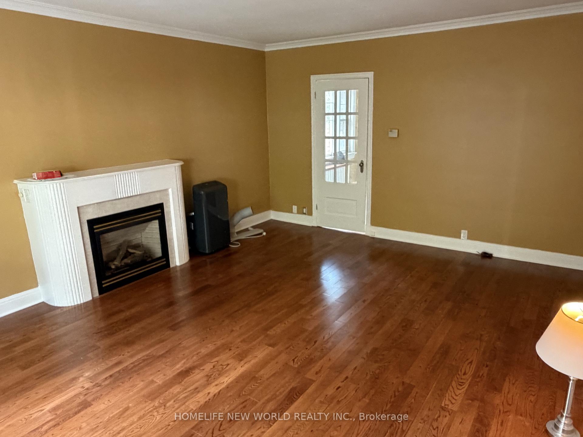 Photo 5 of Unit 4, 1217 Avenue Road, Toronto, Lawrence Park South — HOMEH