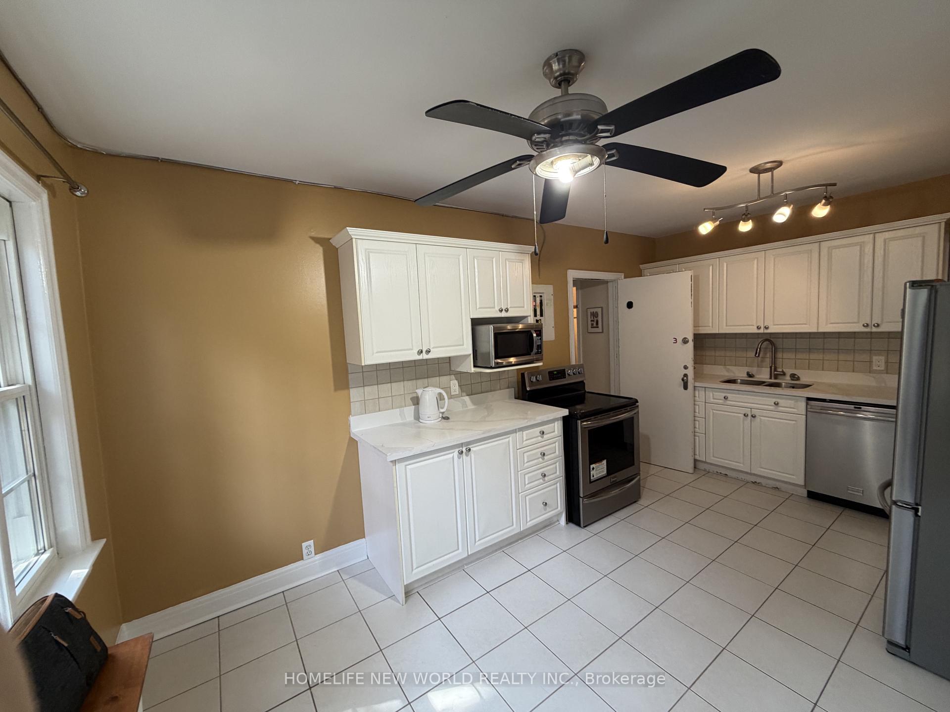 Photo 10 of Unit 4, 1217 Avenue Road, Toronto, Lawrence Park South — HOMEH