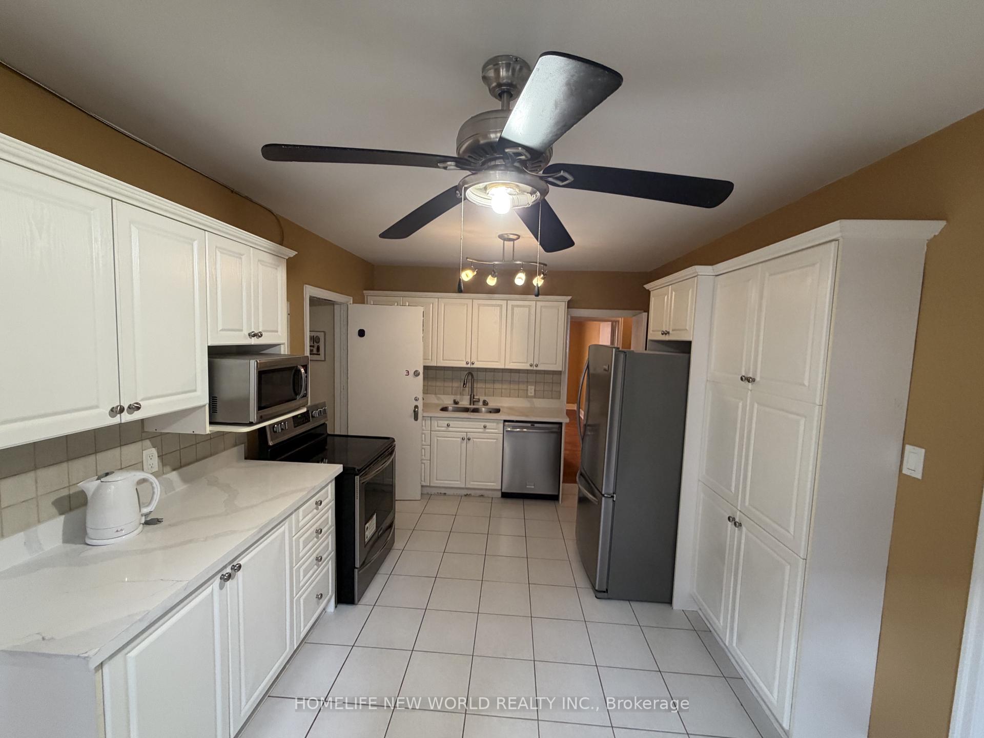 Photo 11 of Unit 4, 1217 Avenue Road, Toronto, Lawrence Park South — HOMEH