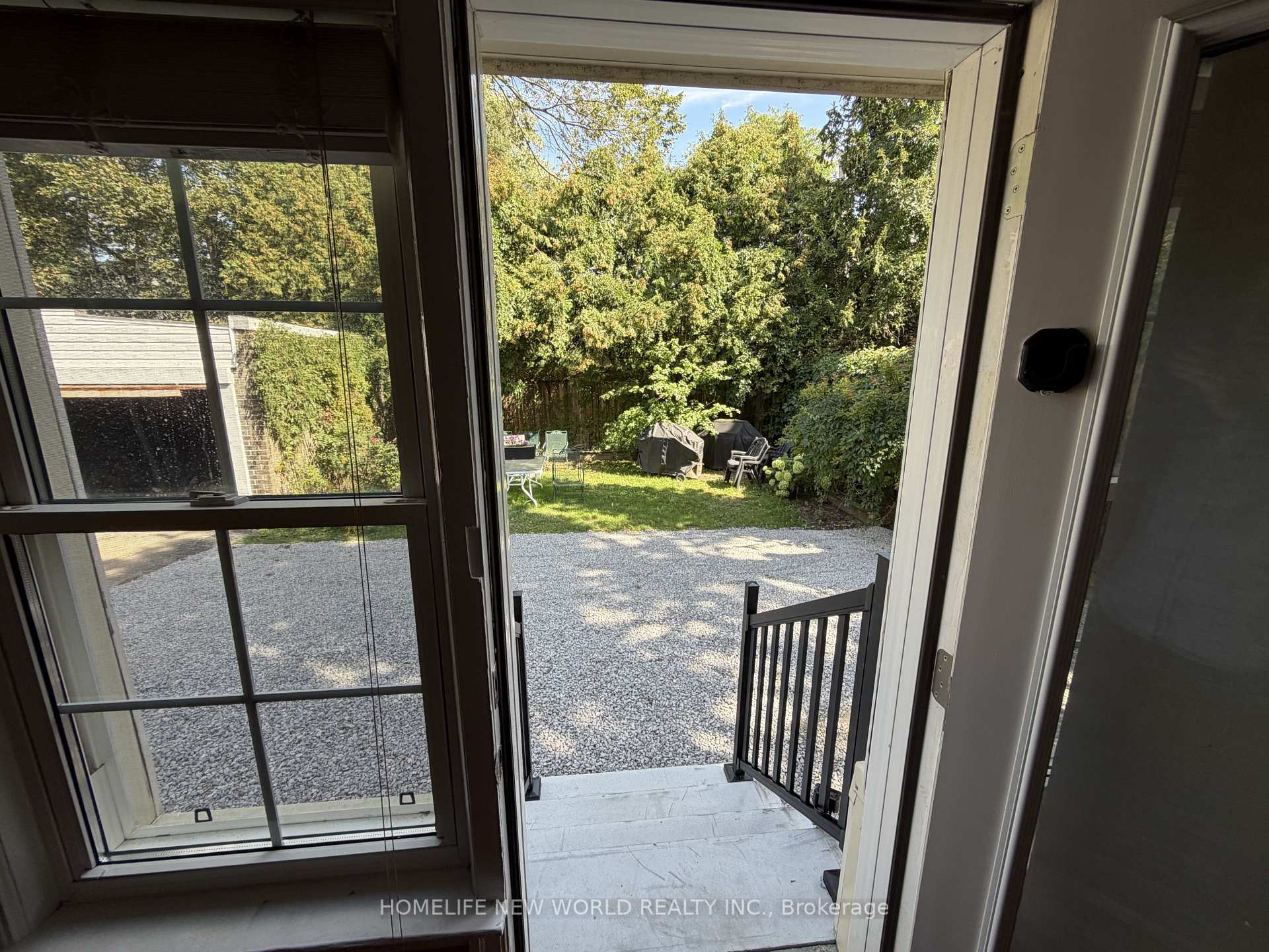 Photo 12 of Unit 4, 1217 Avenue Road, Toronto, Lawrence Park South — HOMEH
