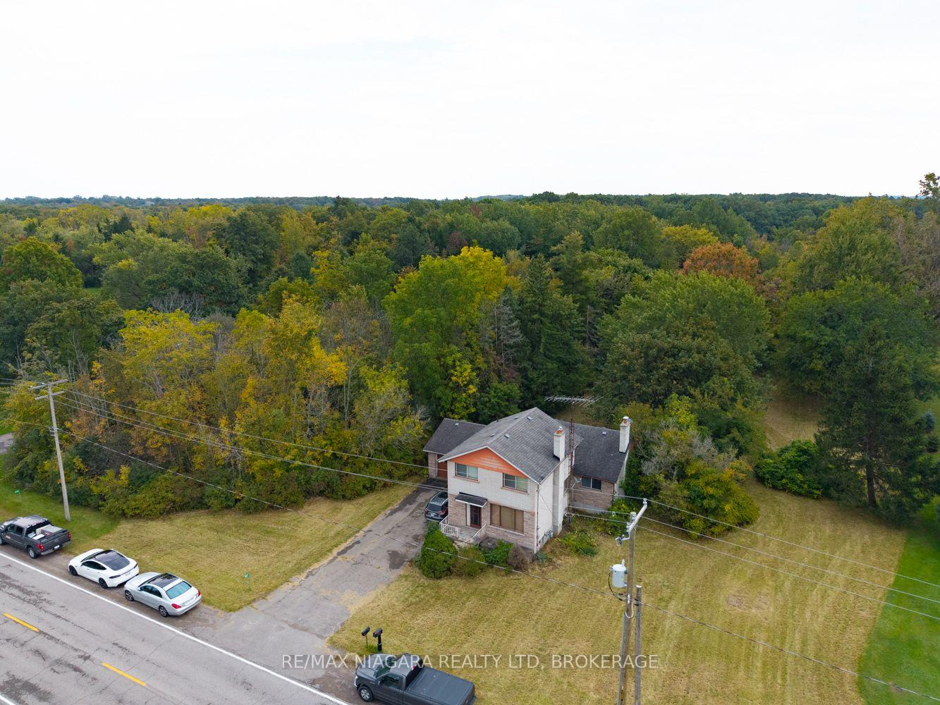 Photo 5 of 567 Lyons Creek Road, Welland, Cooks Mills — HOMEH