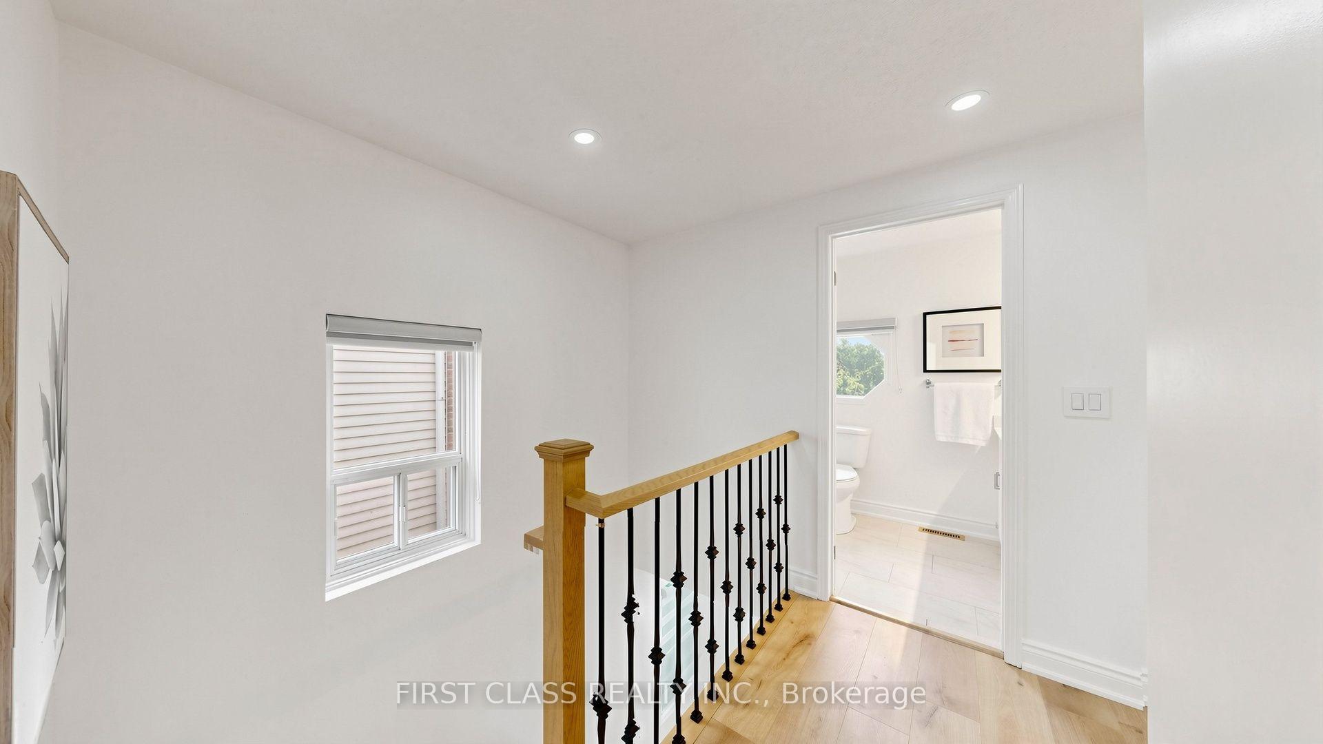 Photo 27 of 34 Mayberry Court, Brampton, Central Park — HOMEH