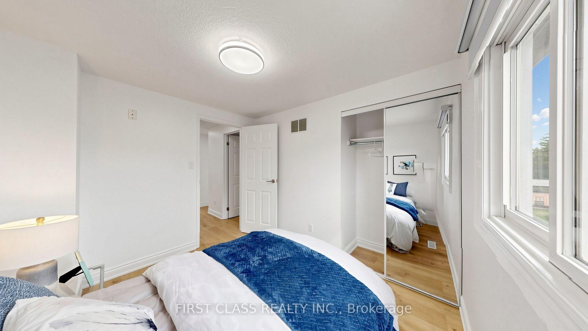 Photo 33 of 34 Mayberry Court, Brampton, Central Park — HOMEH