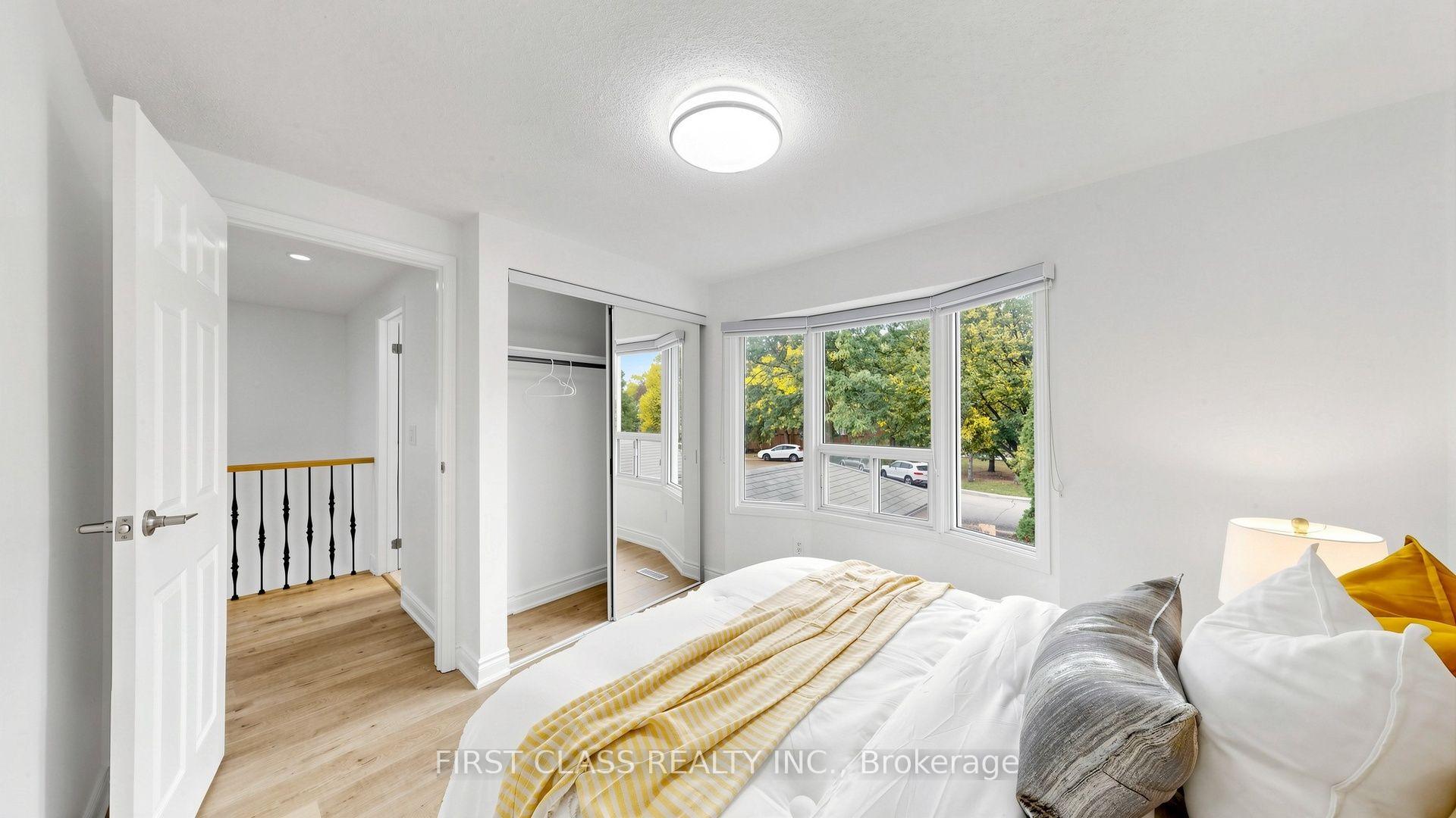 Photo 35 of 34 Mayberry Court, Brampton, Central Park — HOMEH