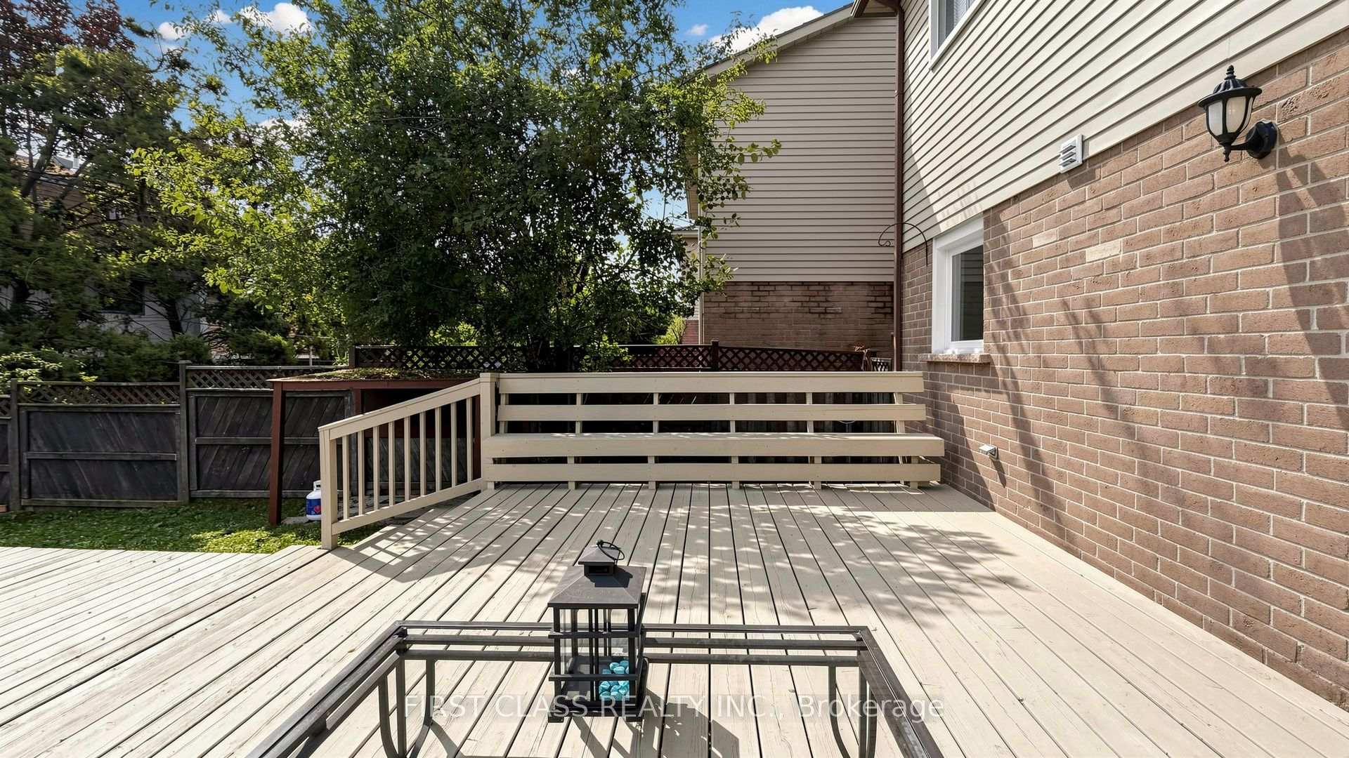 Photo 46 of 34 Mayberry Court, Brampton, Central Park — HOMEH