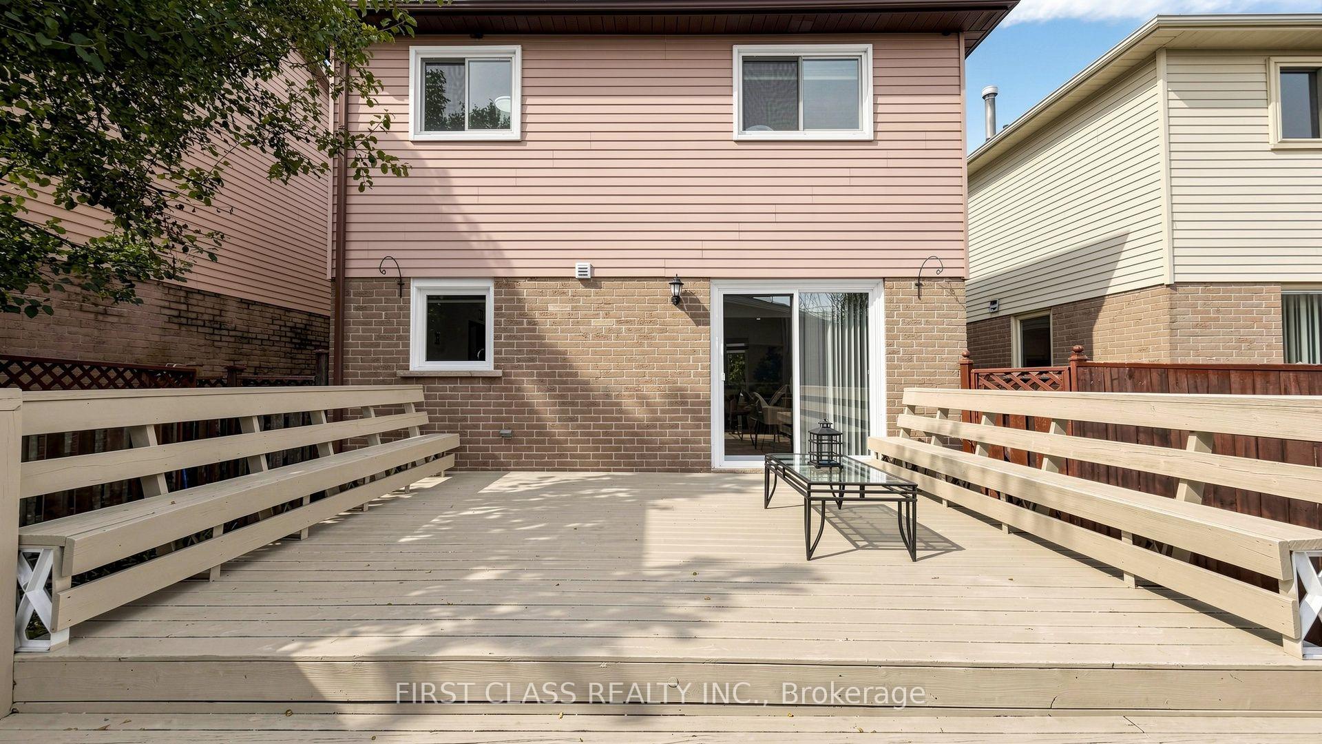 Photo 48 of 34 Mayberry Court, Brampton, Central Park — HOMEH