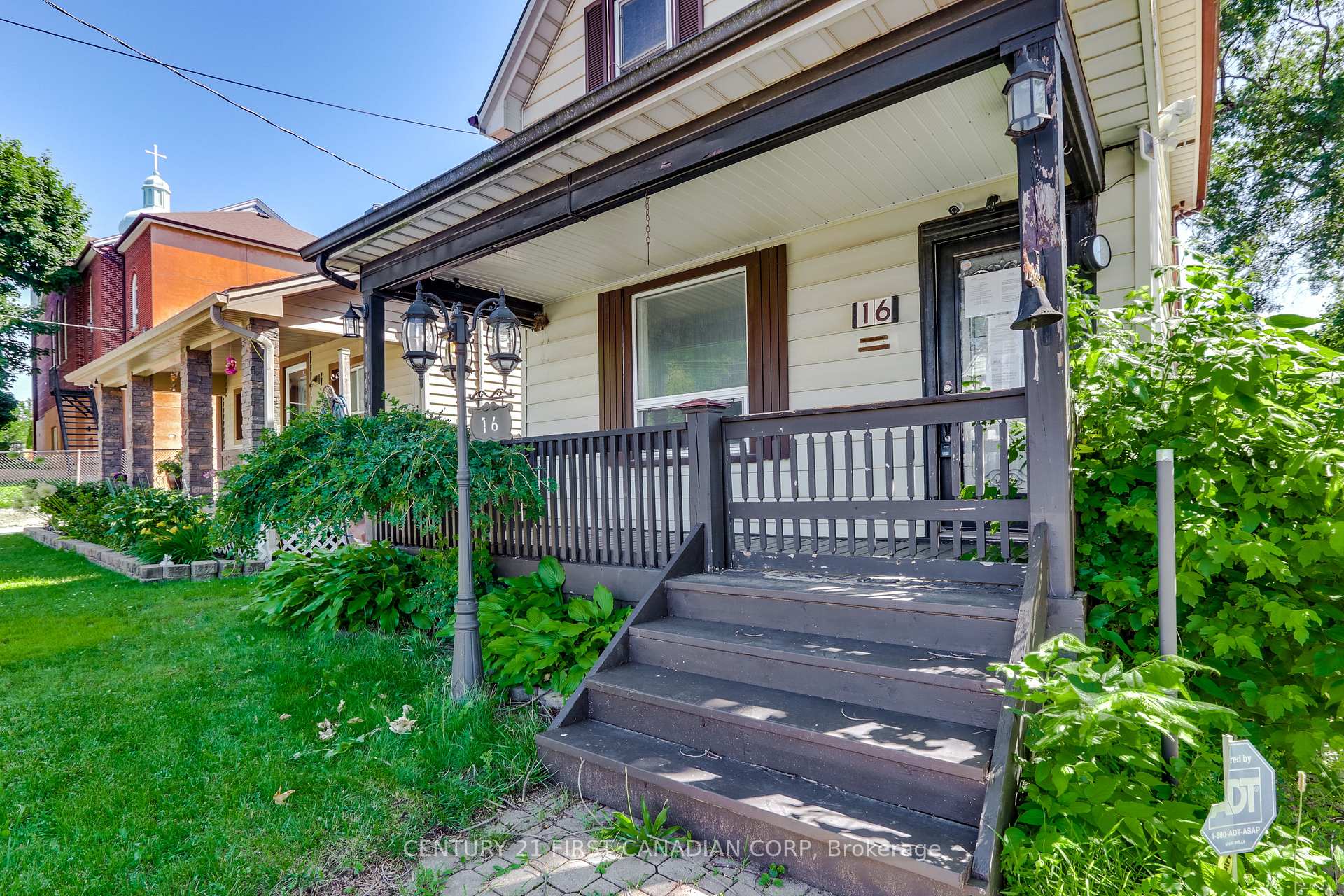 Photo 3 of 16 Lansdowne Avenue, London, East L — HOMEH